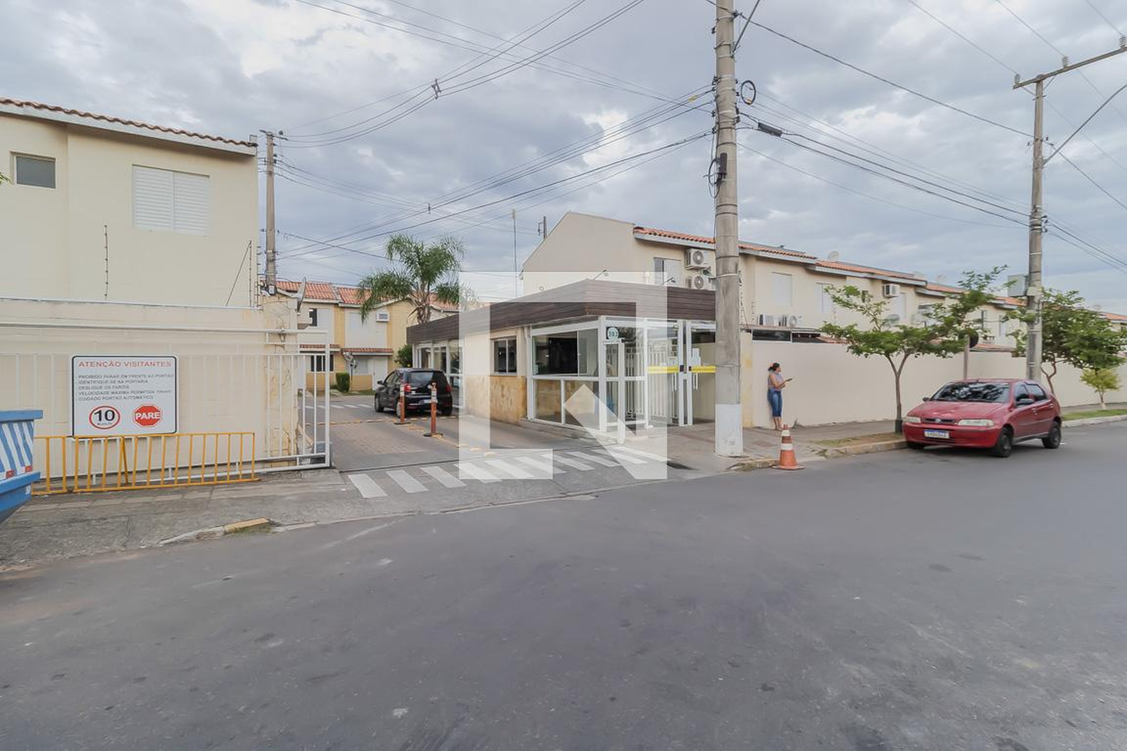 Fachada do condomínio Condomínio Alameda das Magnólias