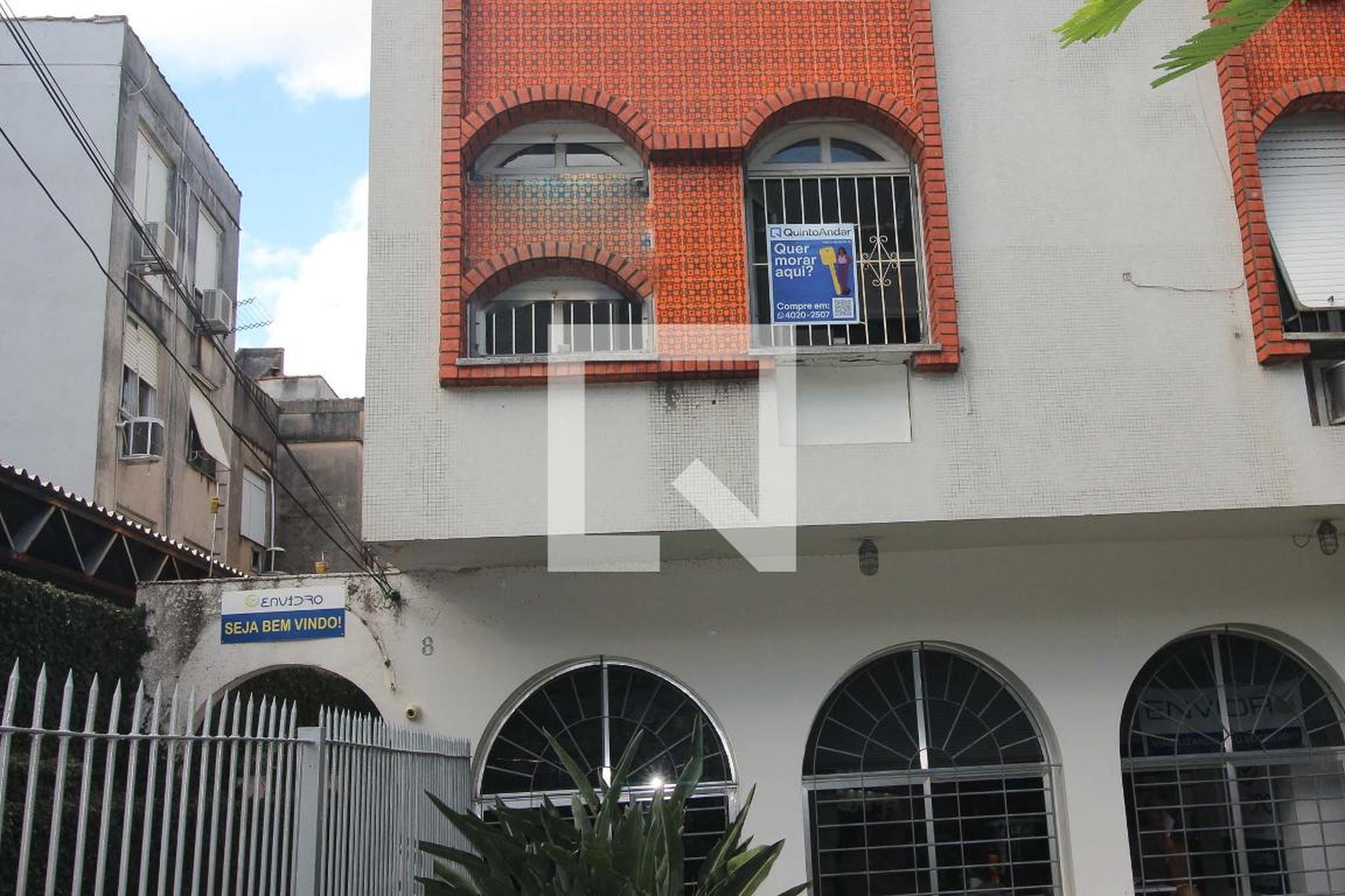 Fachada do Prédio Condomínio em Rua Delegado Grant, 10