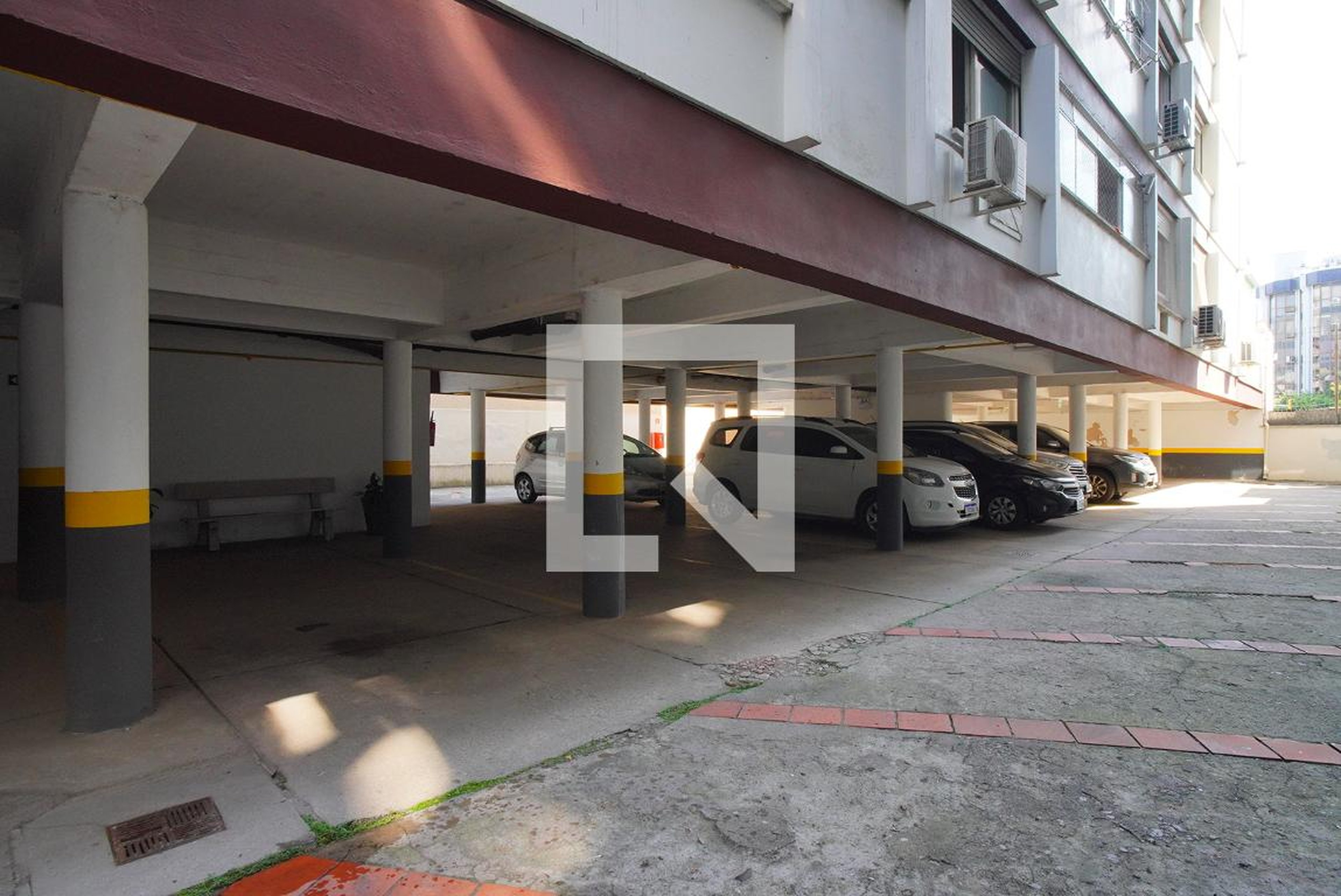 Estacionamento - Thalita