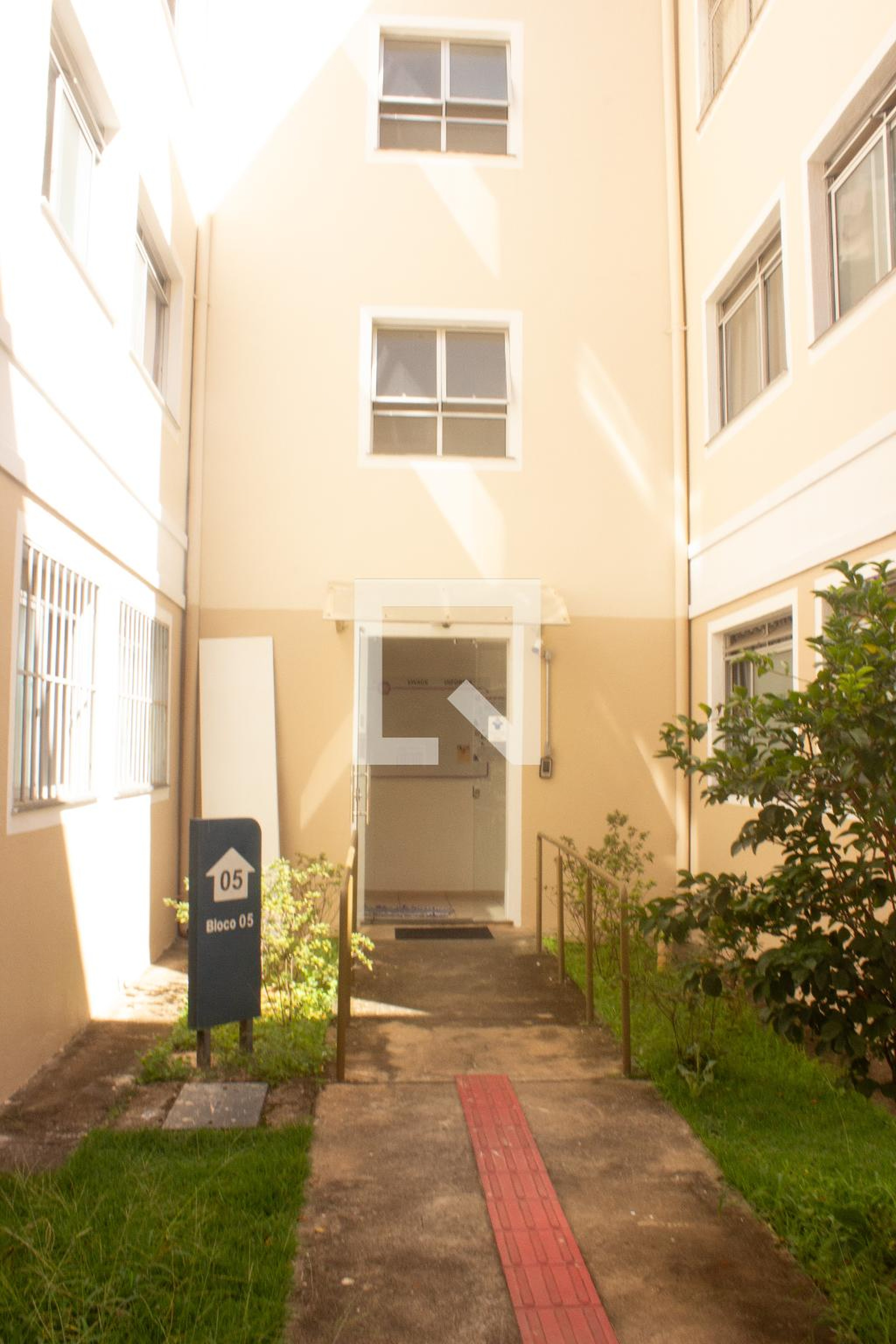 Fachada Condomínio em Rua do Goiabão, 210