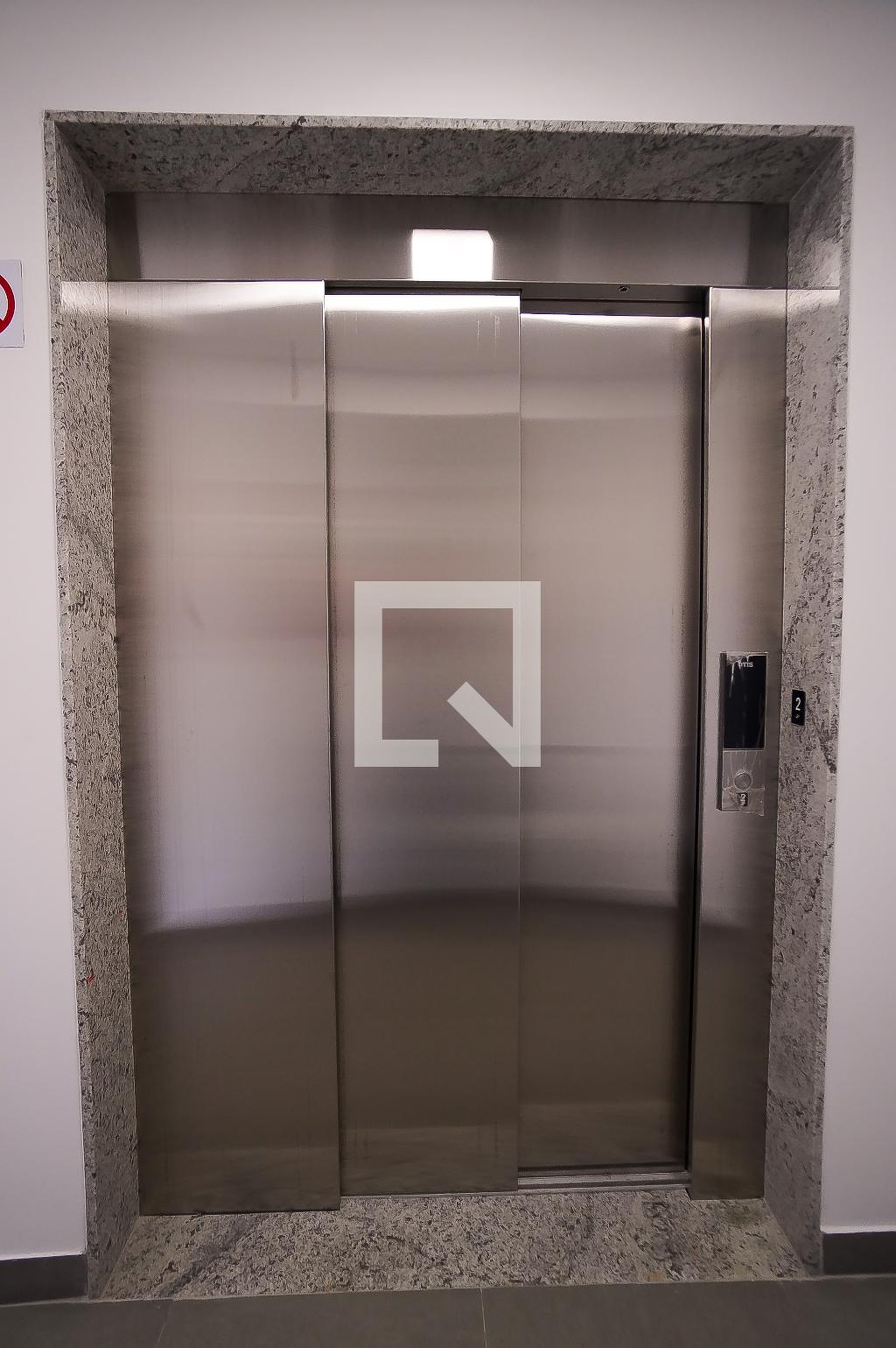 Elevador - Rosa Lino