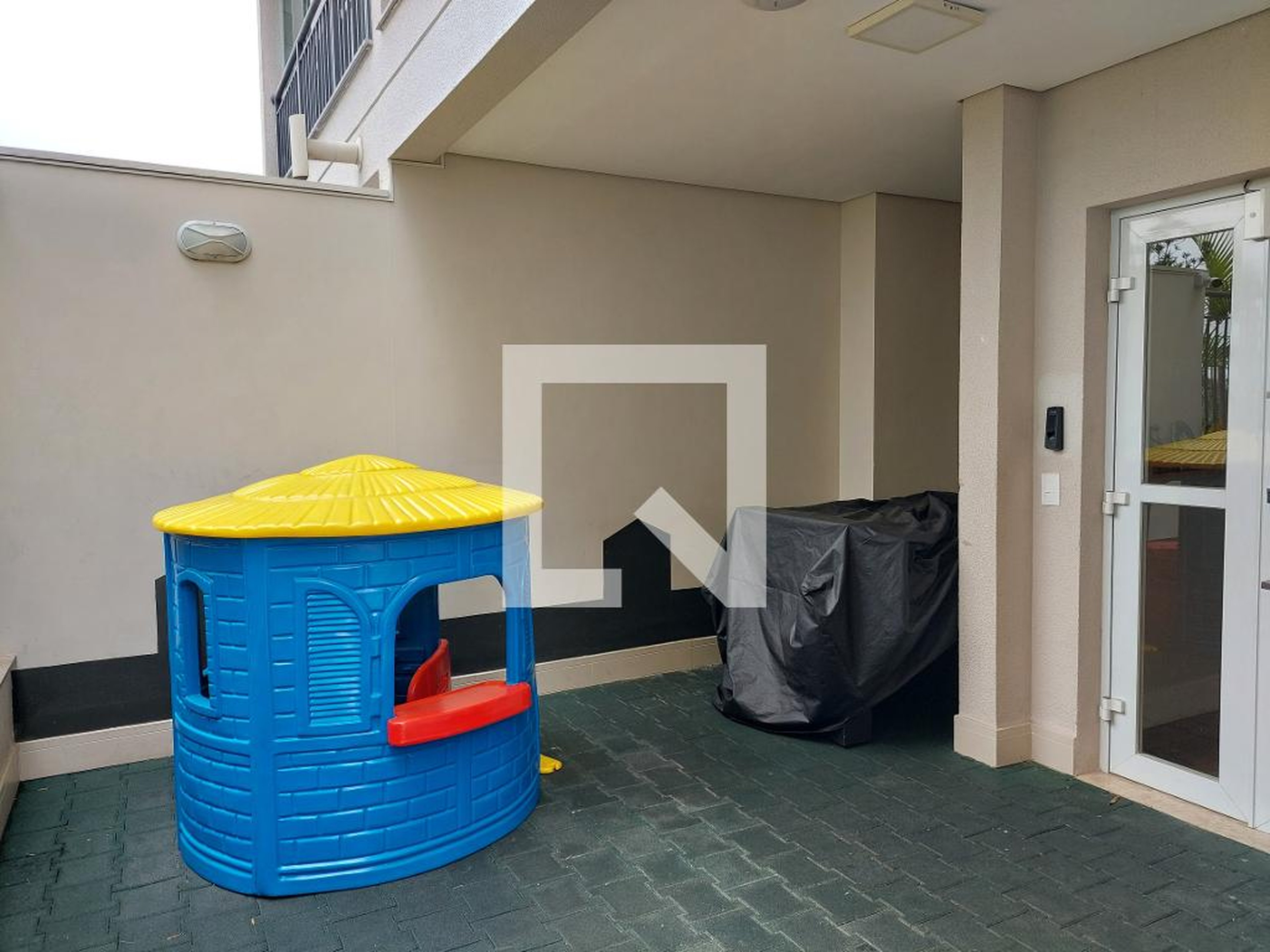 Playground - Living Exclusive