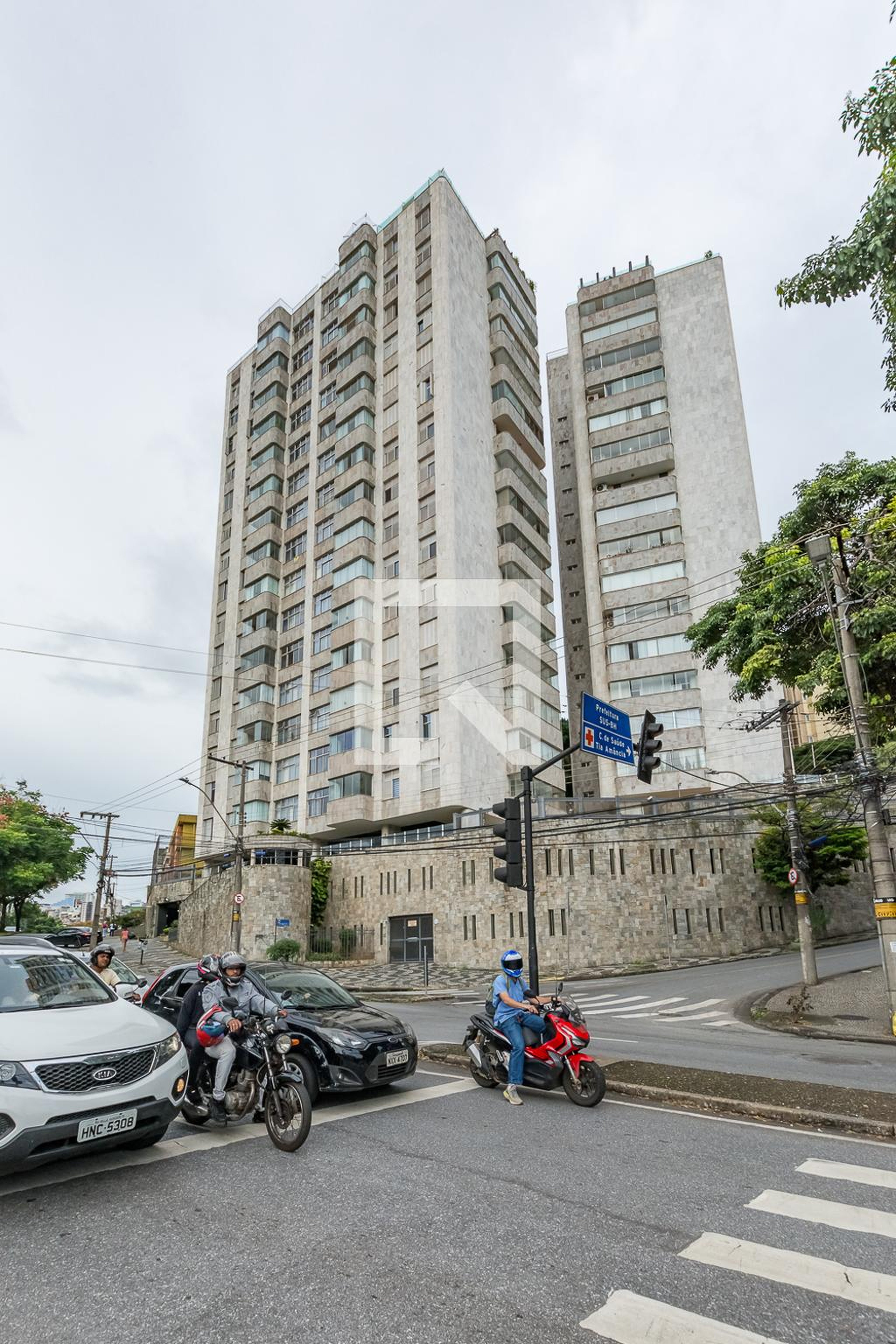 Fachada Condomínio em Avenida Arthur Bernardes, 262