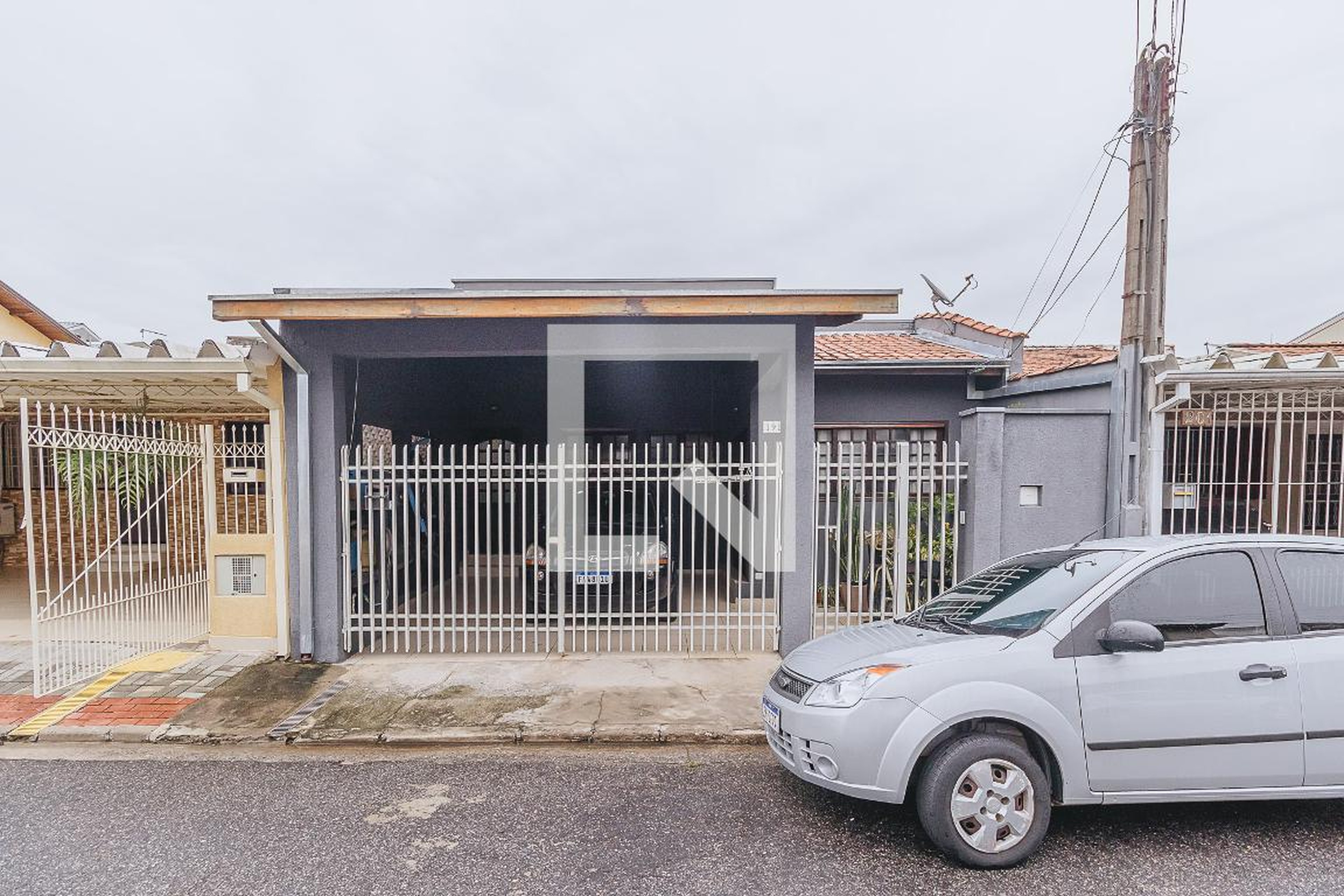Fachada Condomínio em Rua Ezequiel Antônio Batista, 191