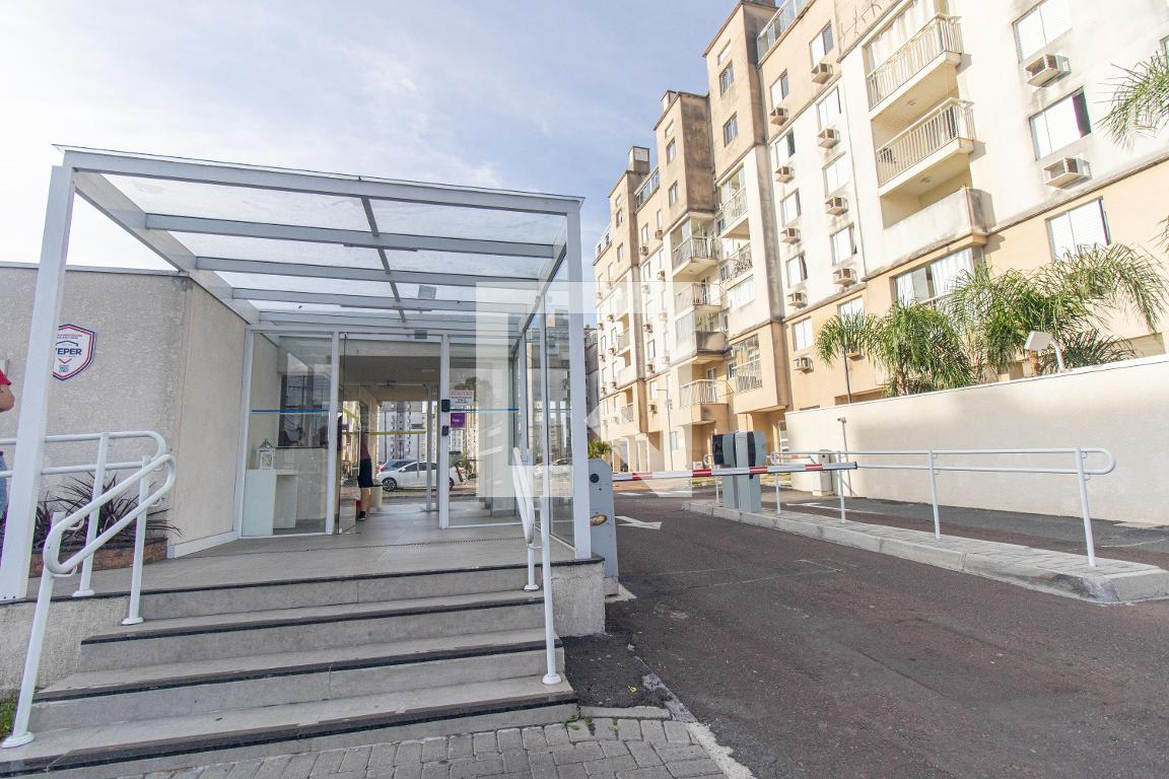 Fachada do Condomínio Condomínio em Rua Francisco Derosso, 371