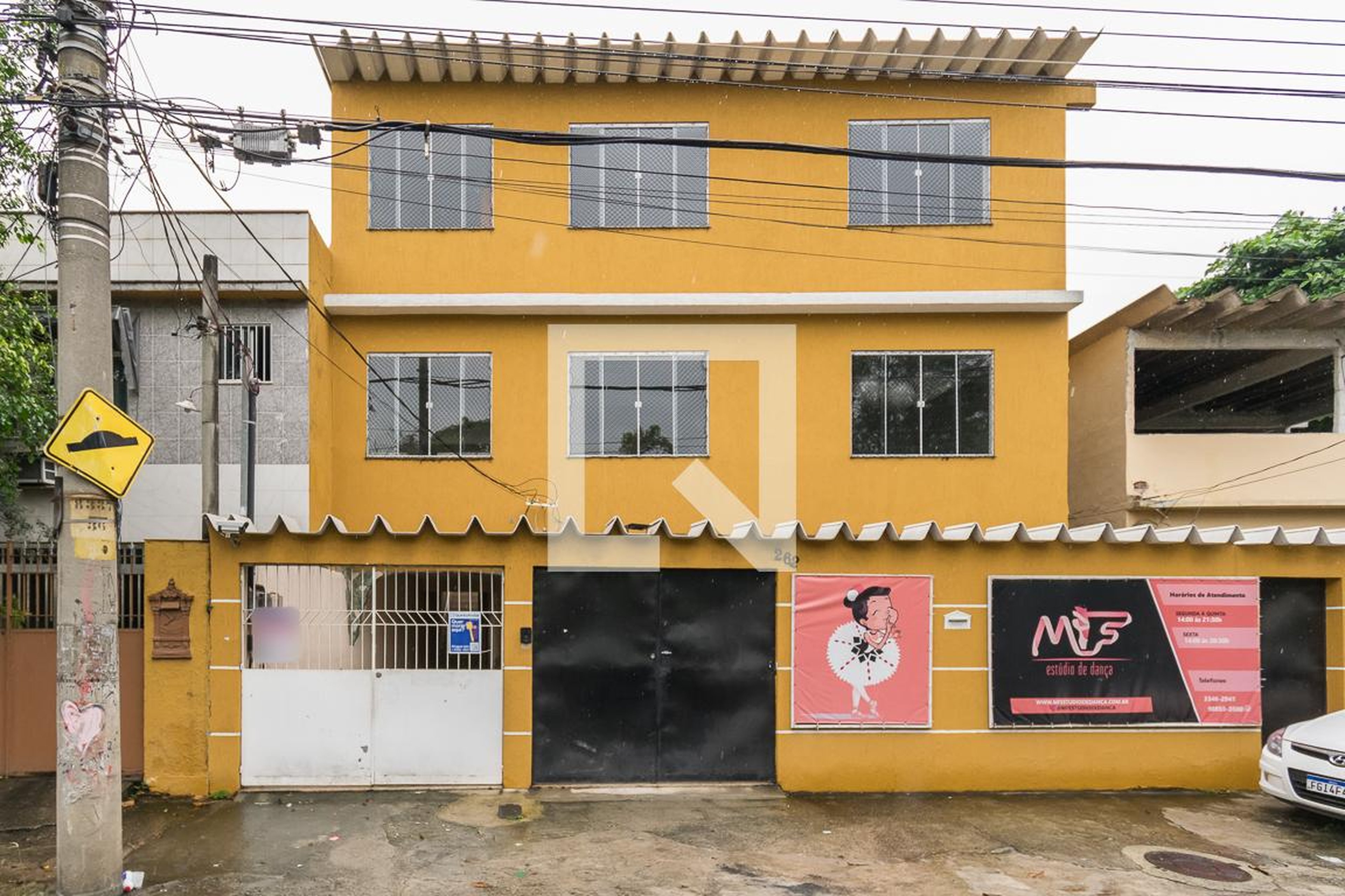 Fachada do Prédio Condomínio em Rua Ministro Artur Costa, 262