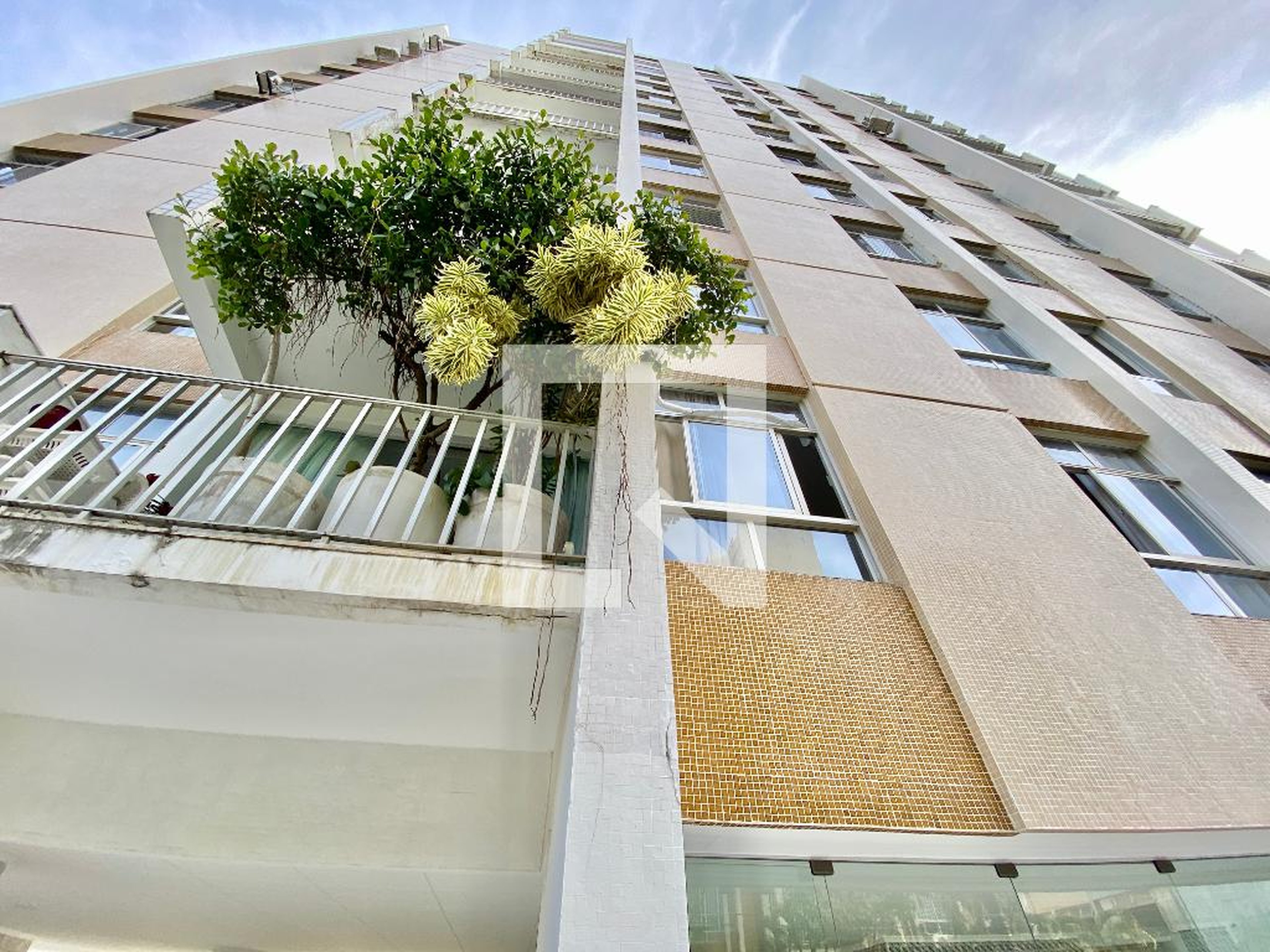 Fachada do Prédio Condomínio em Rua Marechal Floriano, 100