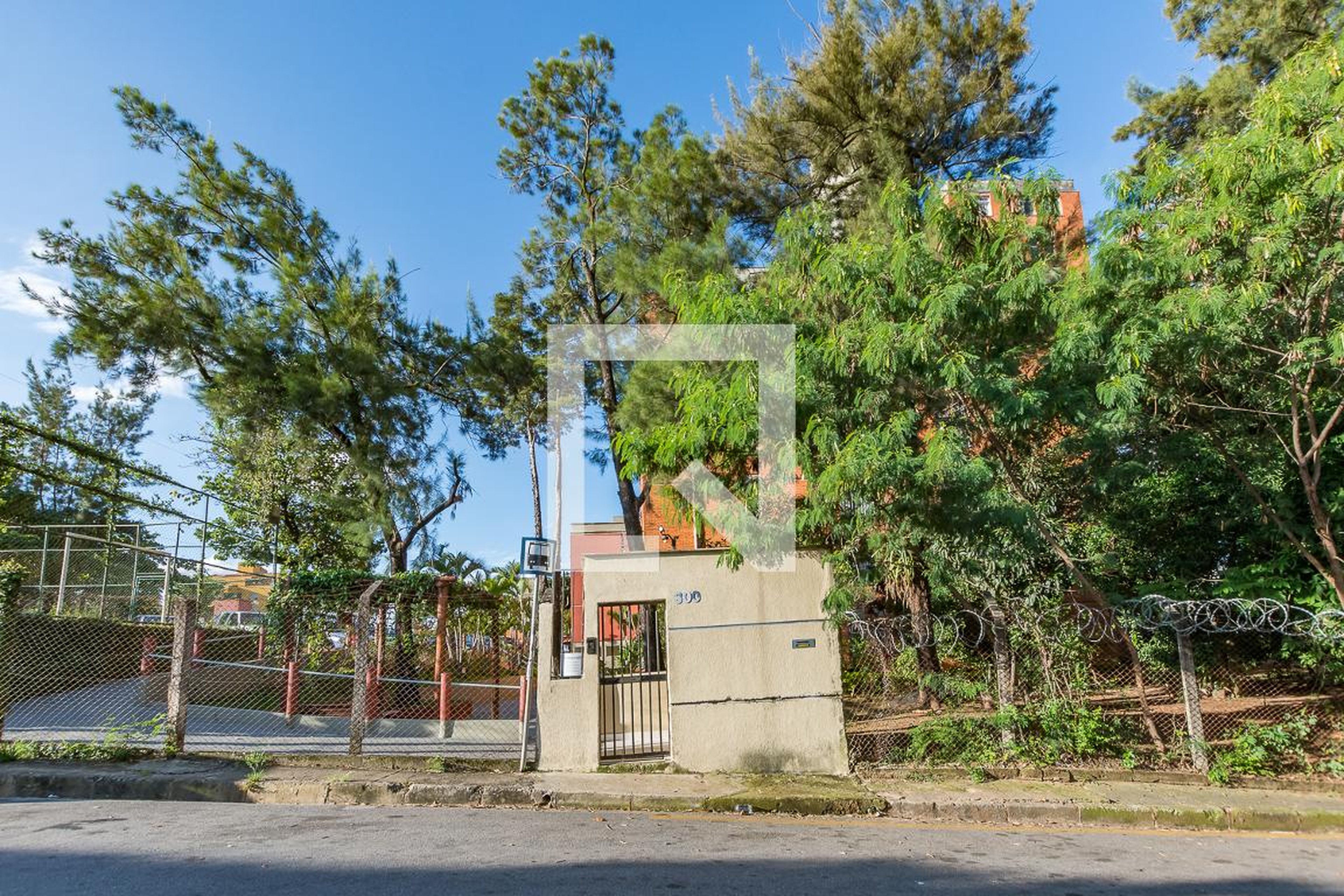 Fachada Condomínio em Rua Havana, 300