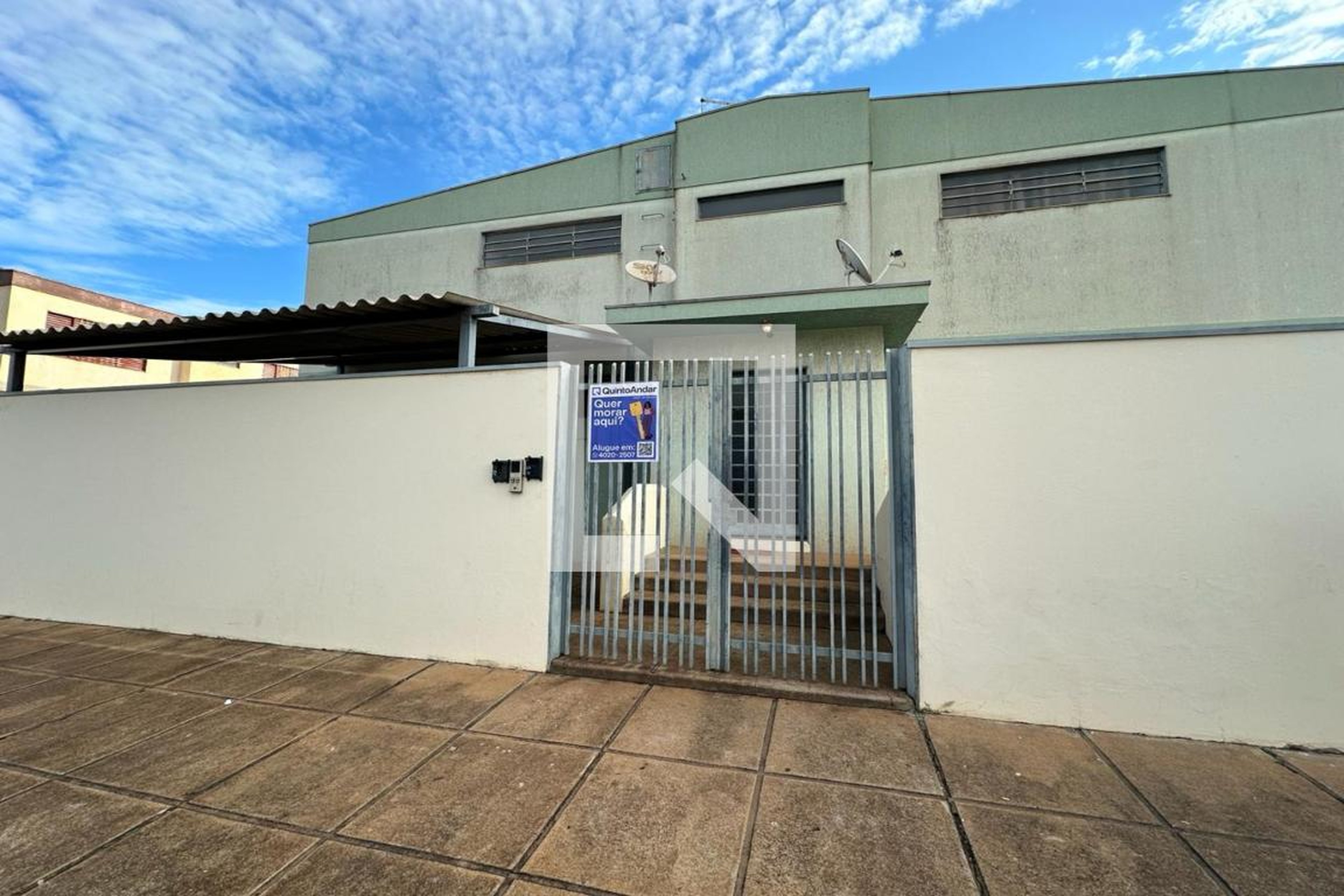 Fachada Condomínio em Rua Arlindo Catelli, 584