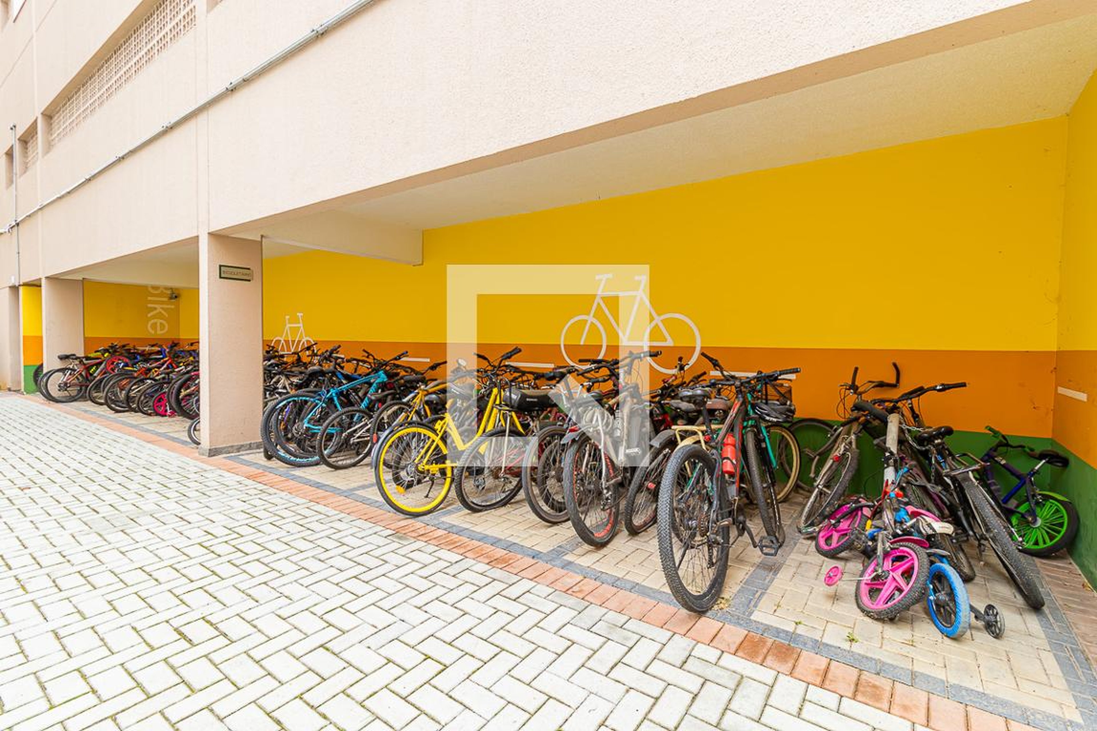 Bicicletario - Avenida dos Ourives, 780, 157, Torre 2 - 15 andar - Jardim S