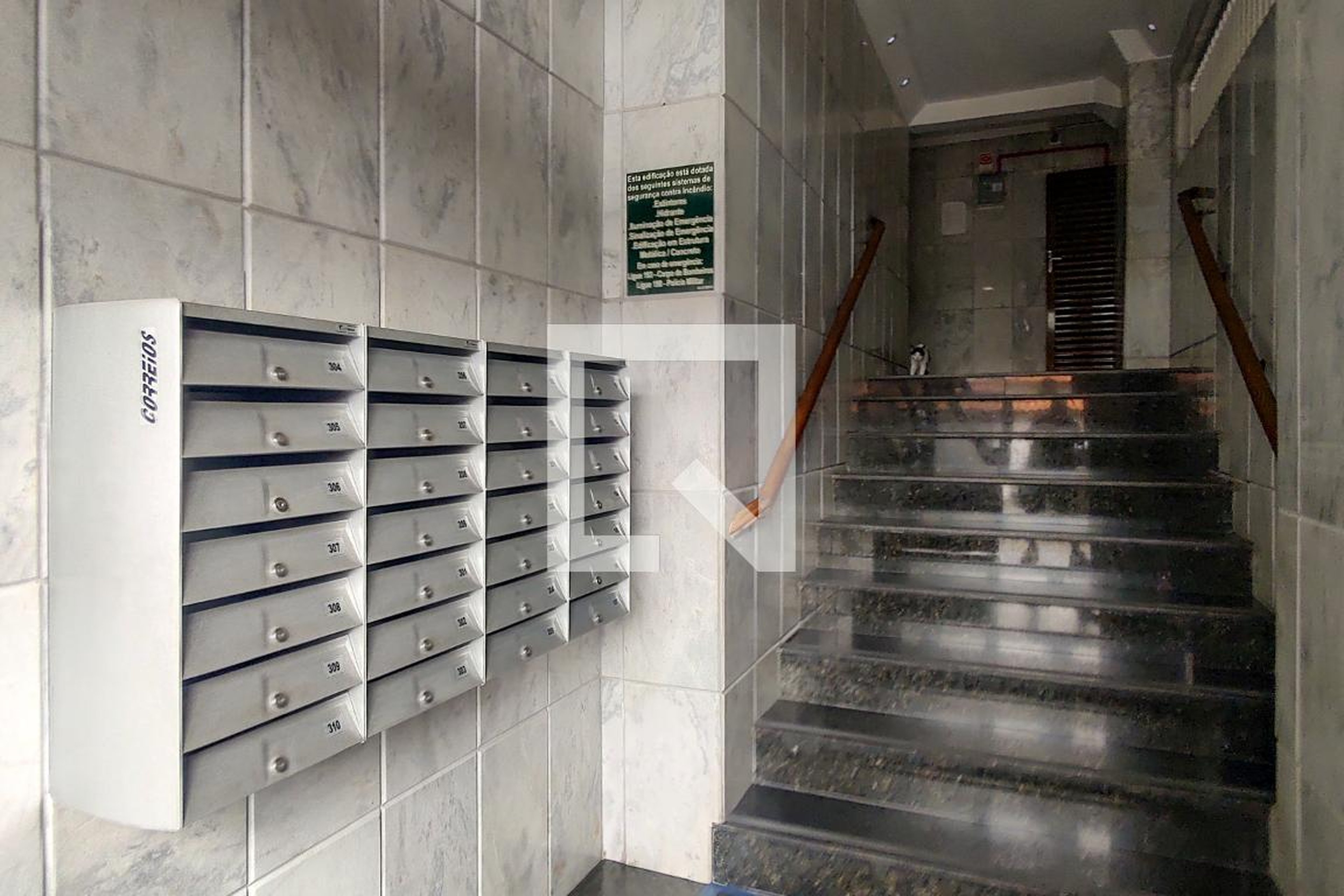 Hall de entrada - Costa e Silva