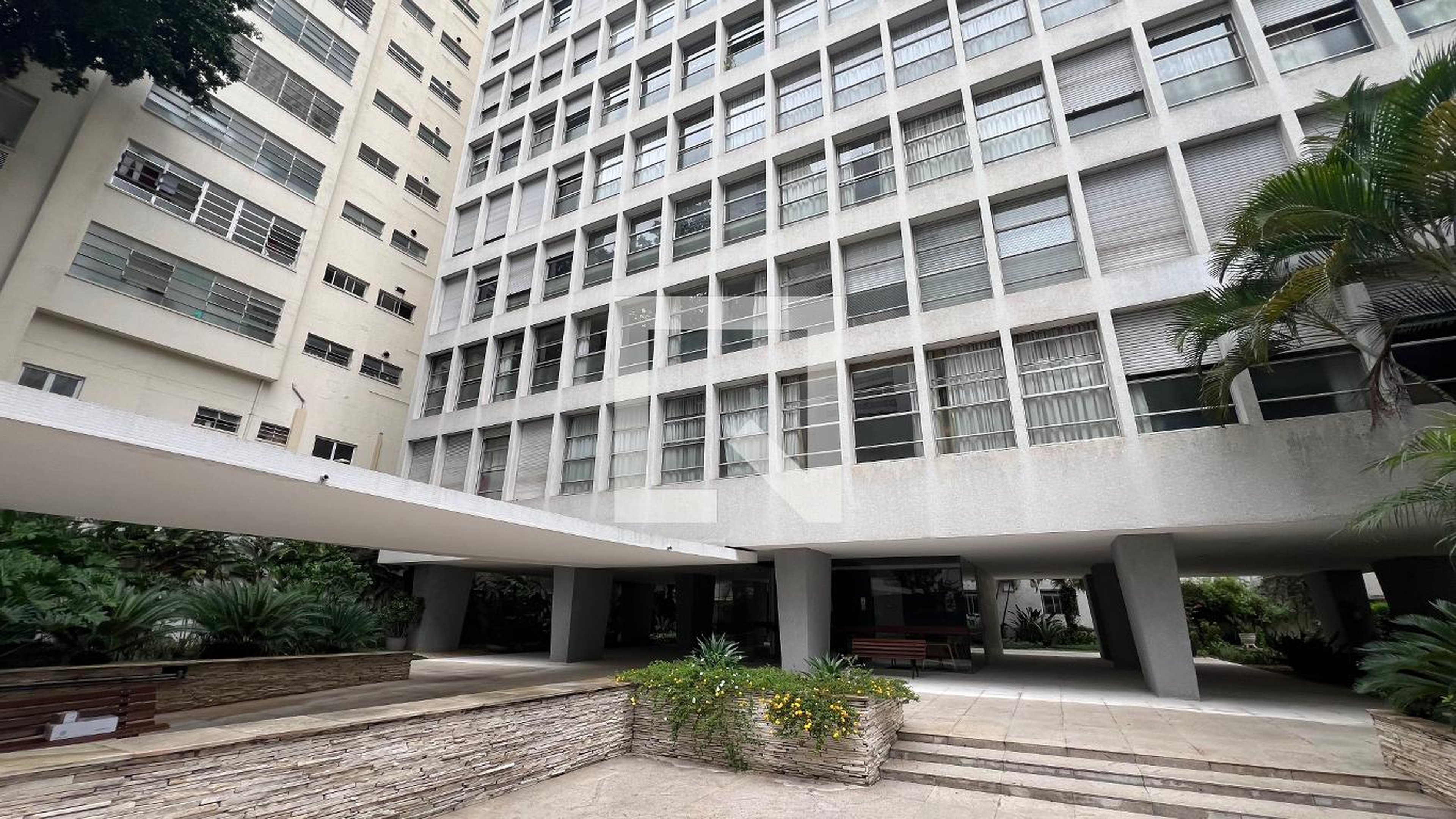 Fachada Condomínio Adina