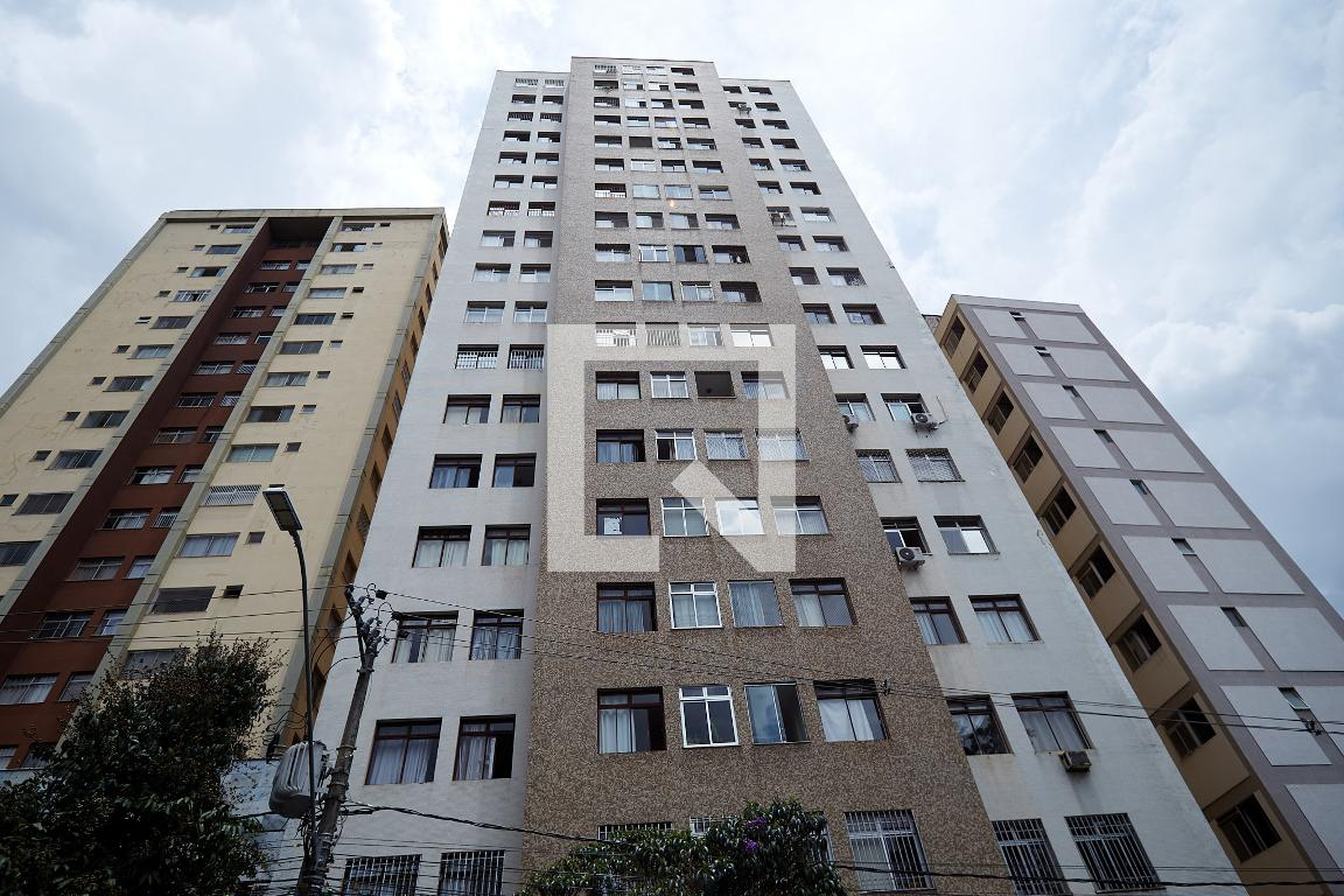 Fachada Condomínio em Avenida do Contorno, 1266