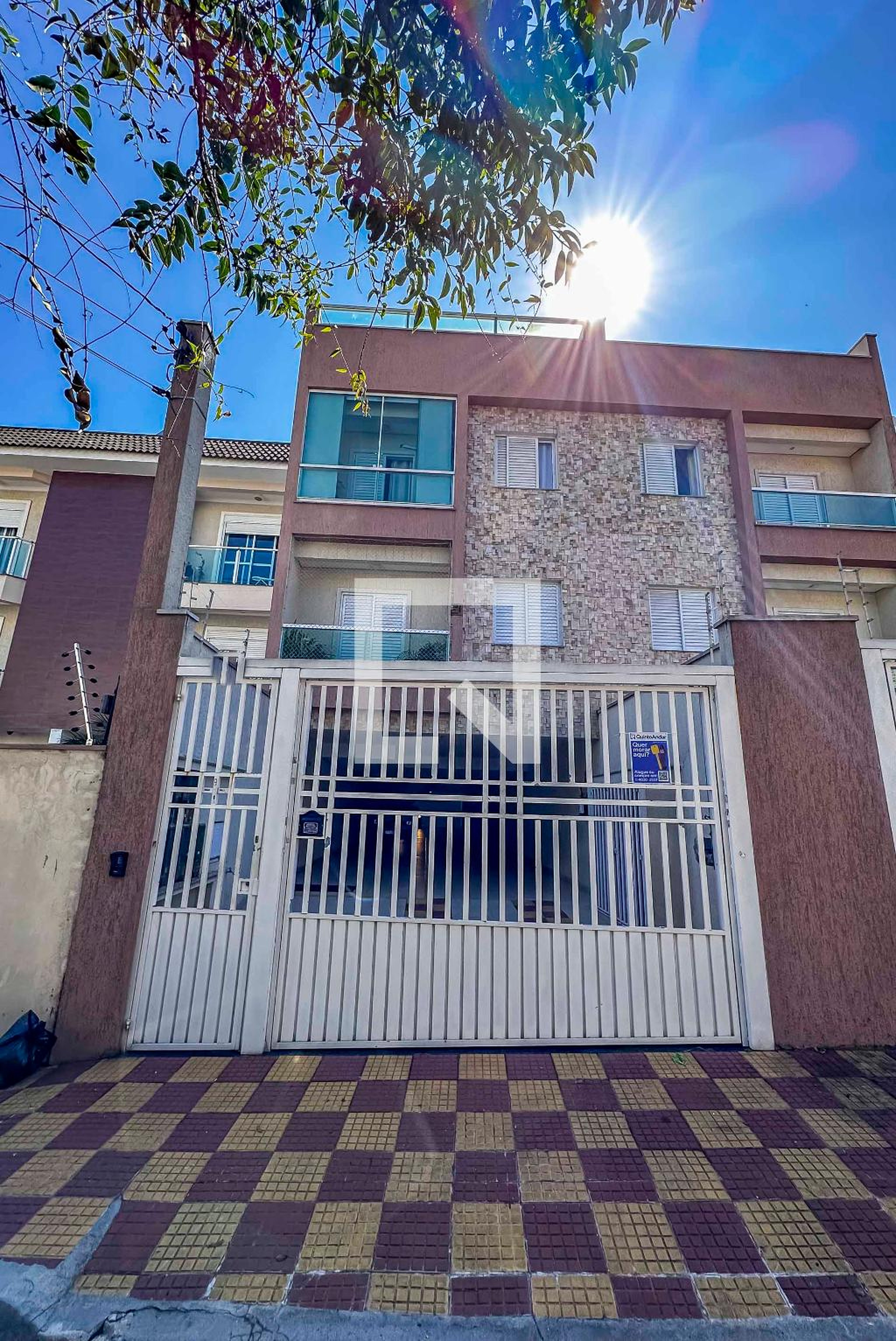 Fachada Condomínio em Rua Lorena, 104