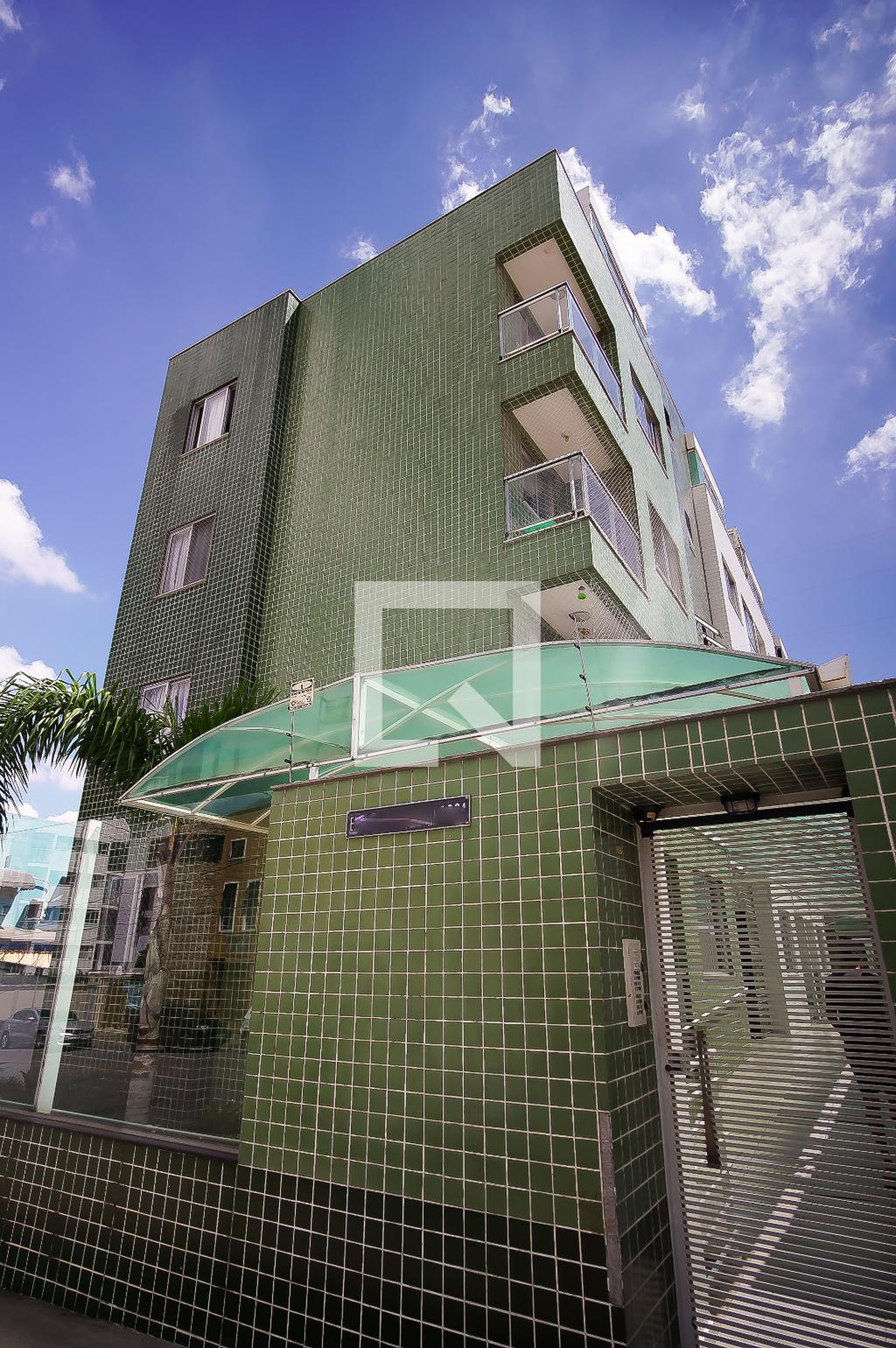 Fachada Condomínio em Rua Nair Pentagna Guimarães, 661