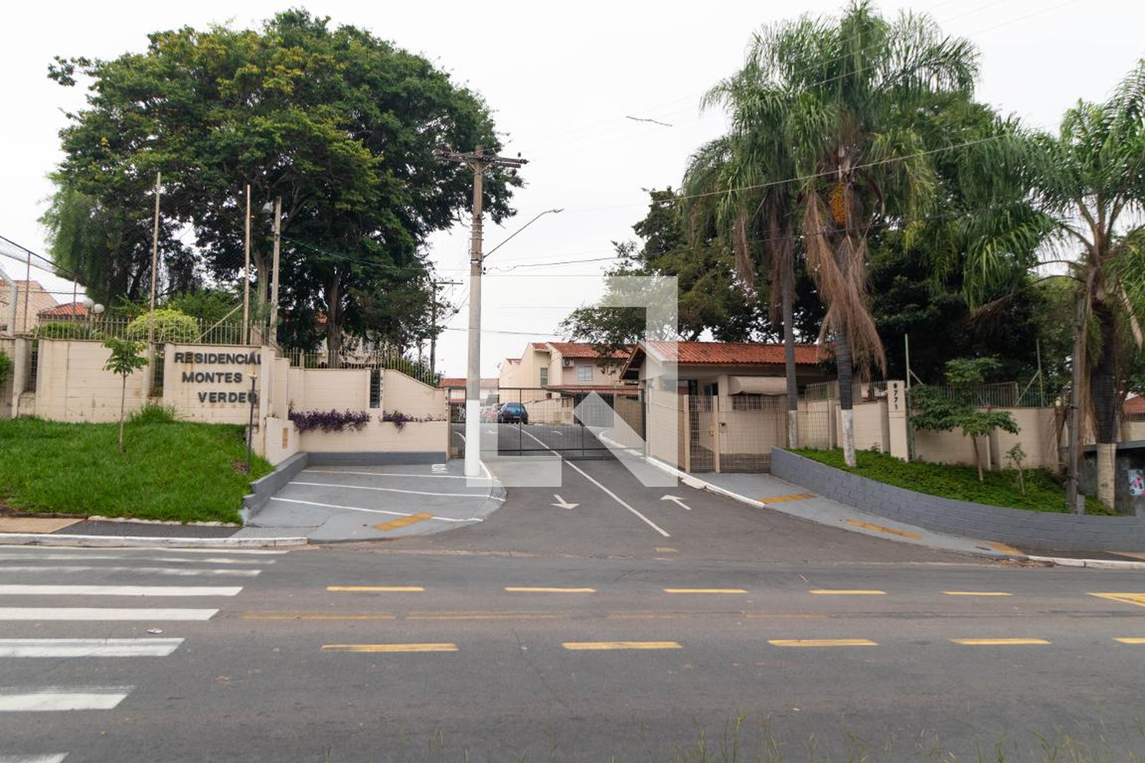 Fachada Residencial Montes Verdes