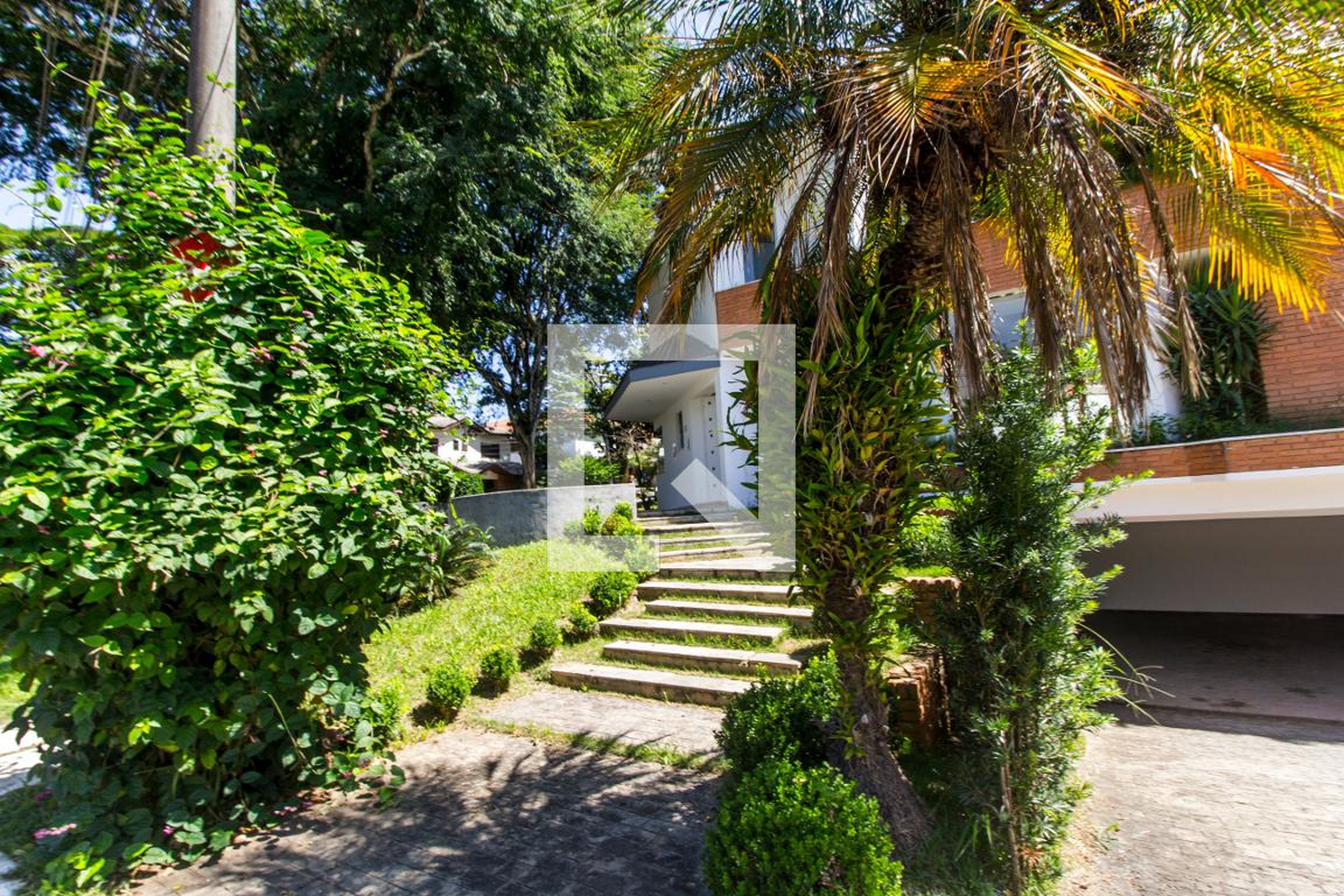 Entrada Condomínio em Alameda Araguaia, 302