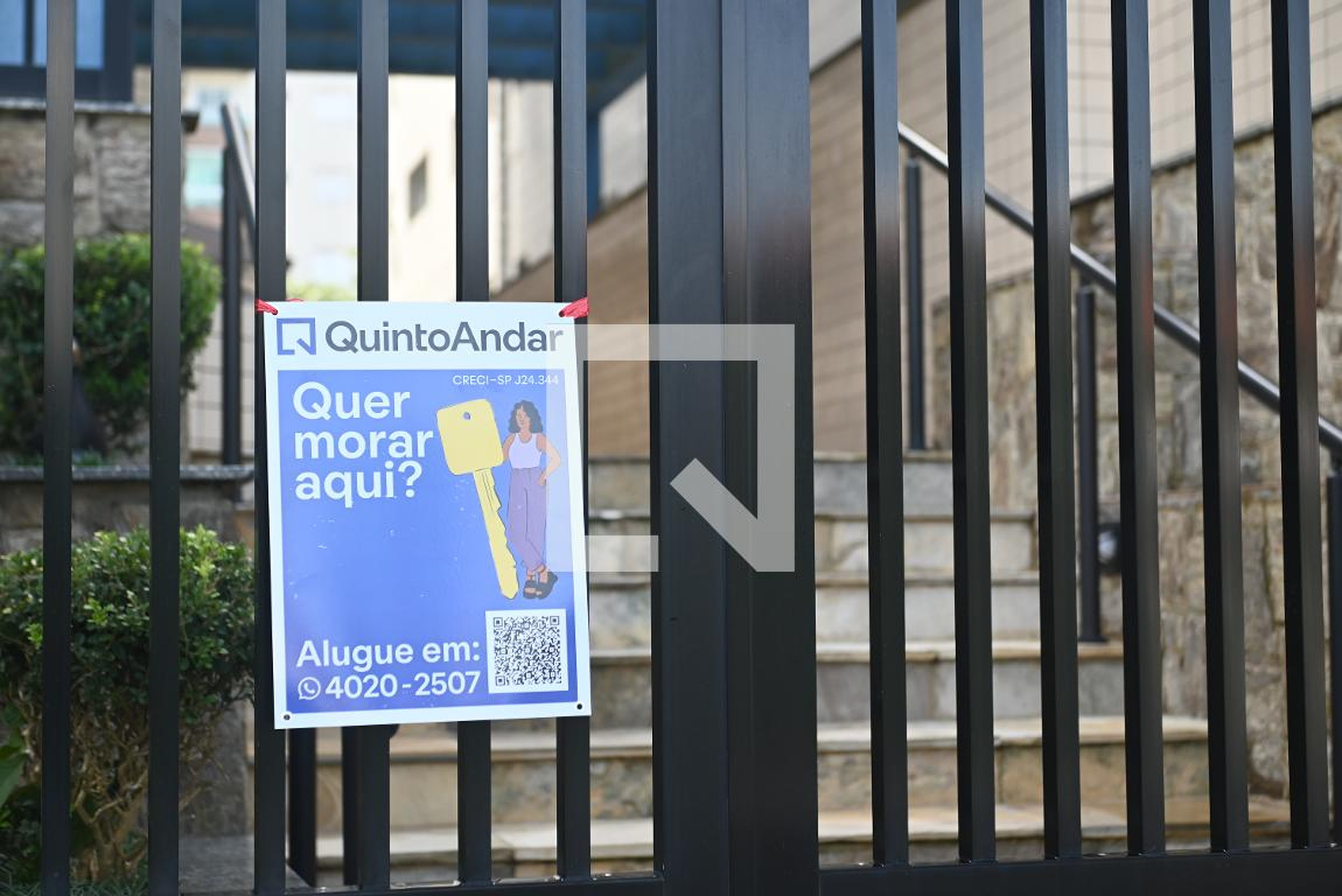 Fachada Condomínio em Rua Doutor Gervásio Bonavides, 10