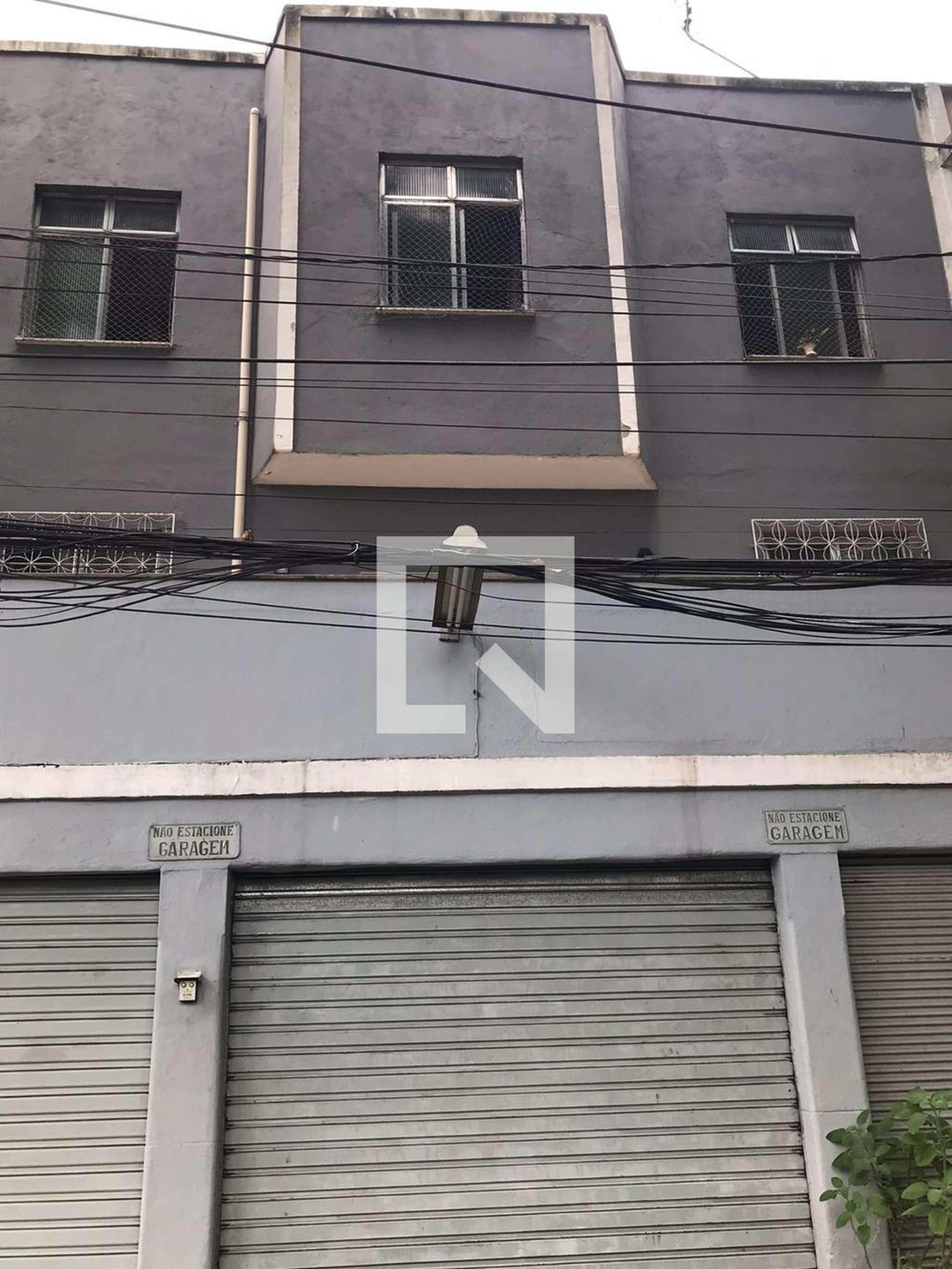 Fachada Condomínio em Rua Antônio Henrique de Noronha, 45