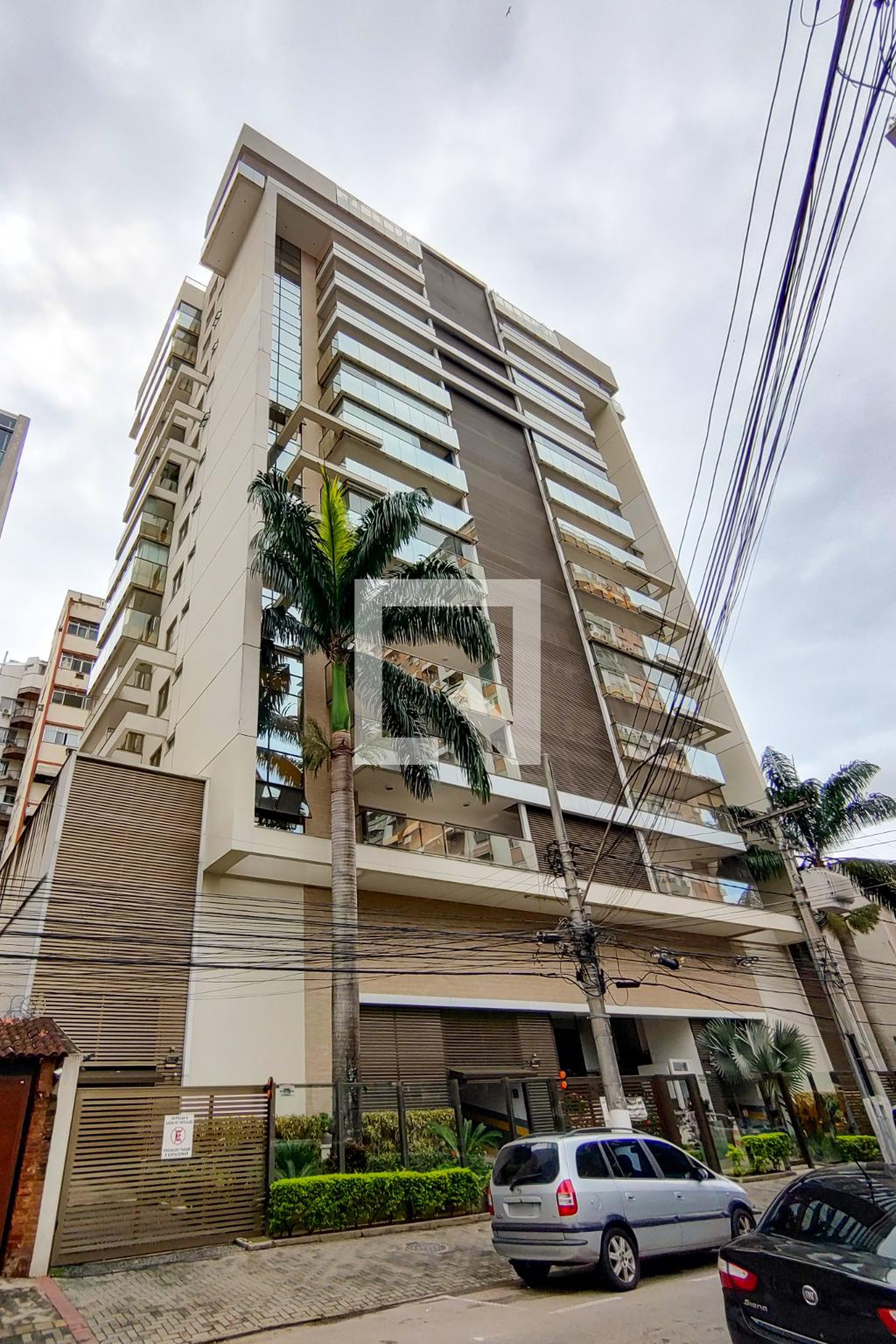 Fachada do Prédio Condomínio Cabernet