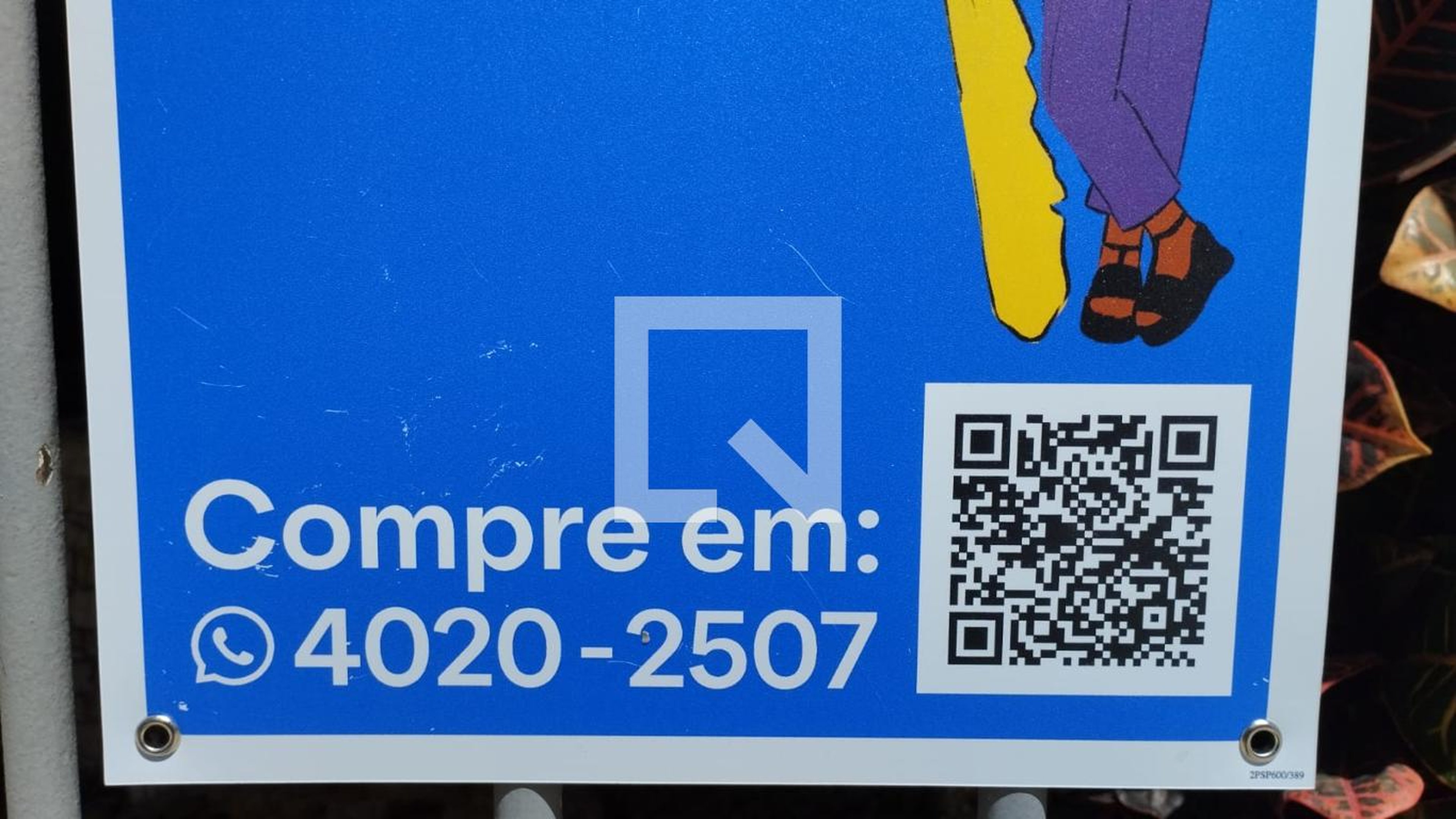 Fachada Condomínio em Rua Alfredo Pujol, 0