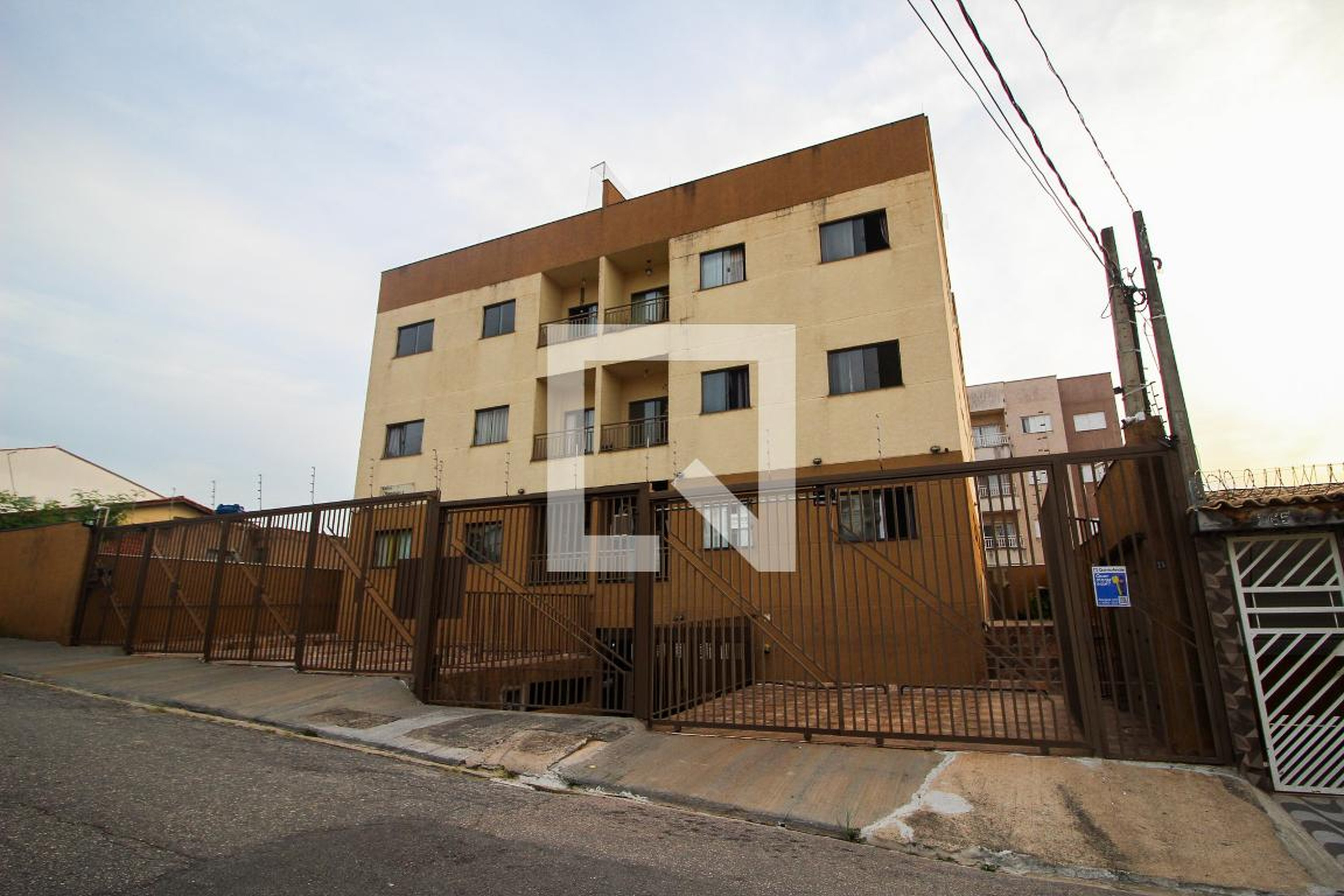 Fachada Edifício Adelly