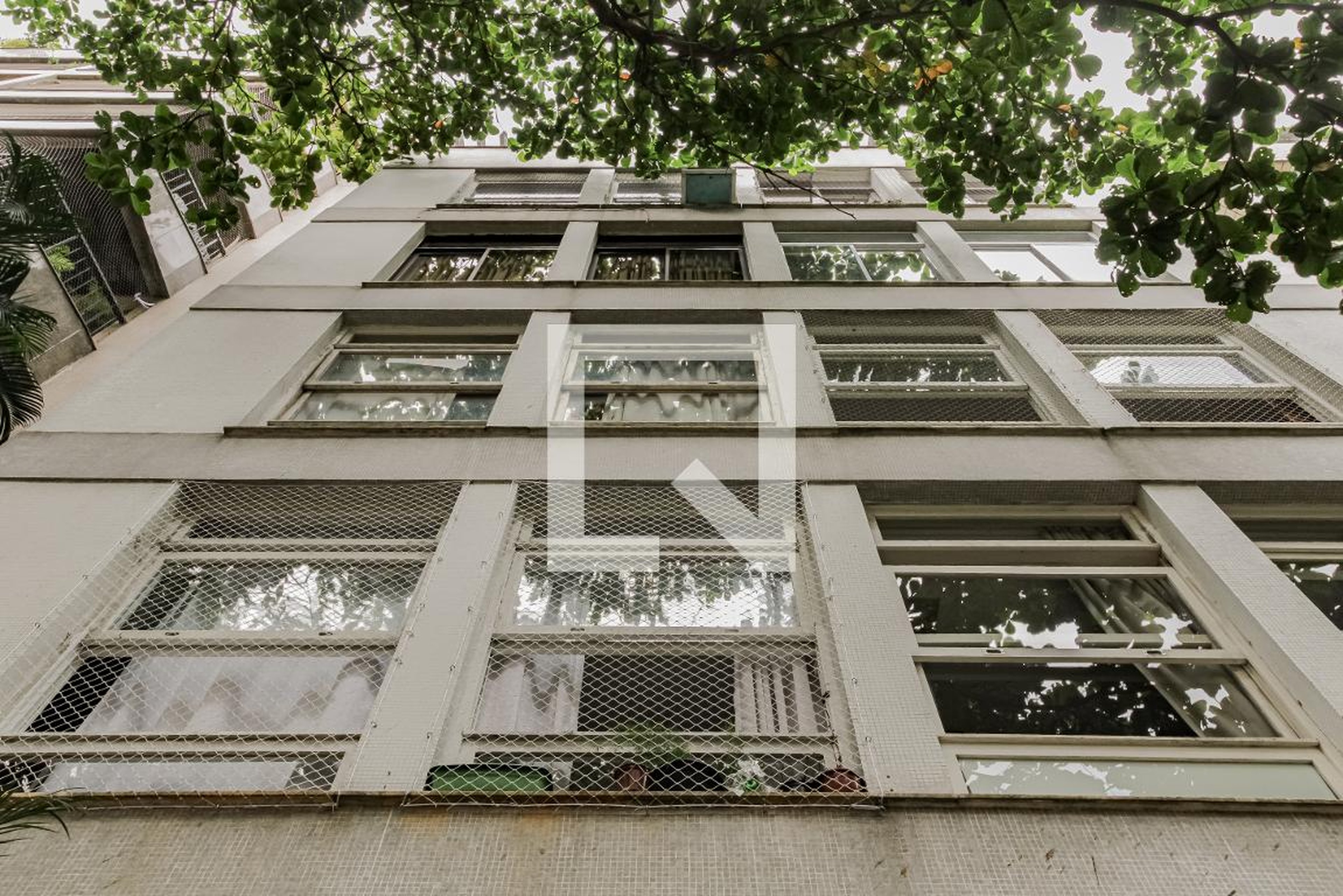 Fachada do Prédio Condomínio Chateau de Charmont