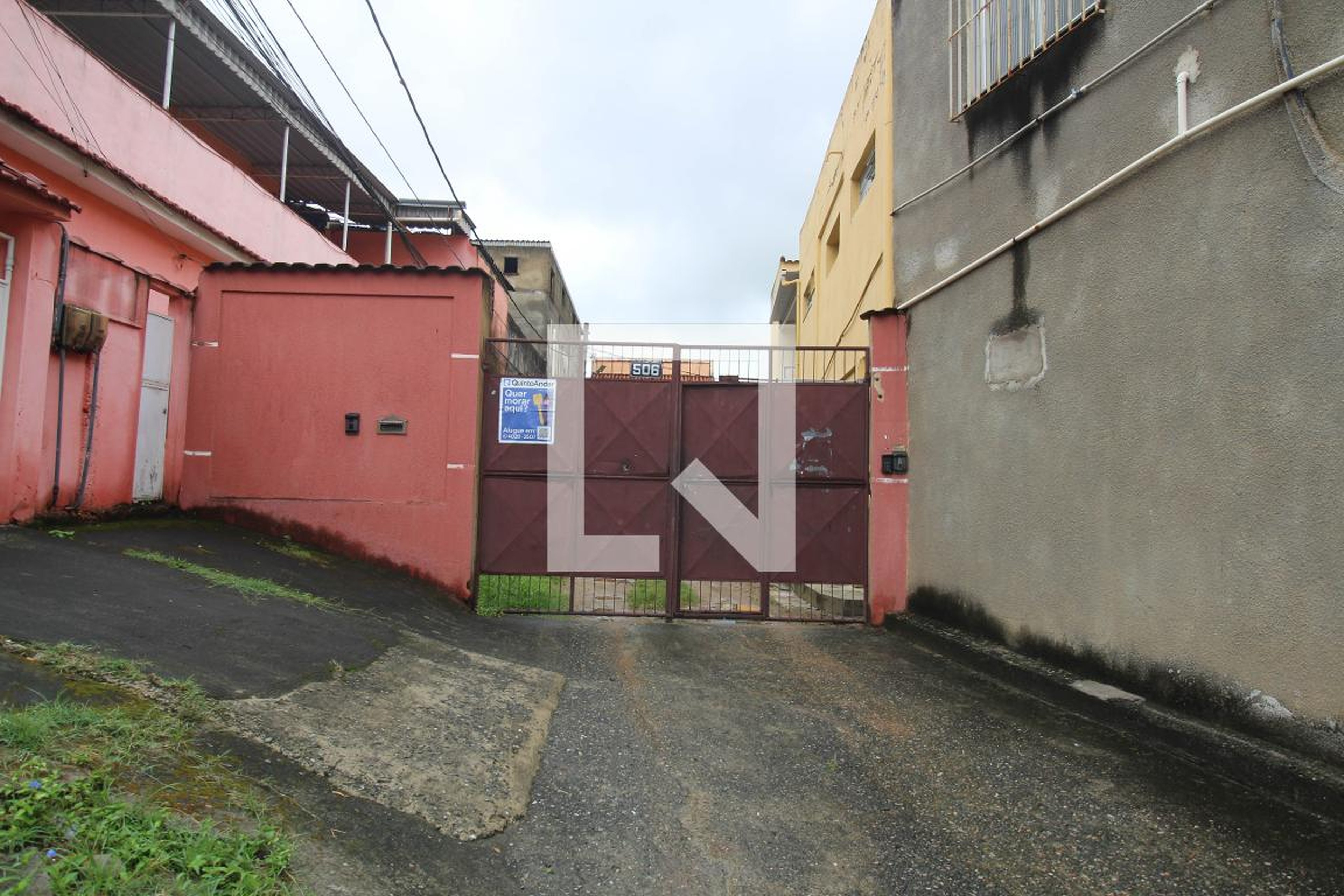 Fachada do Condomínio Condomínio em Rua Barros Peixoto, 506
