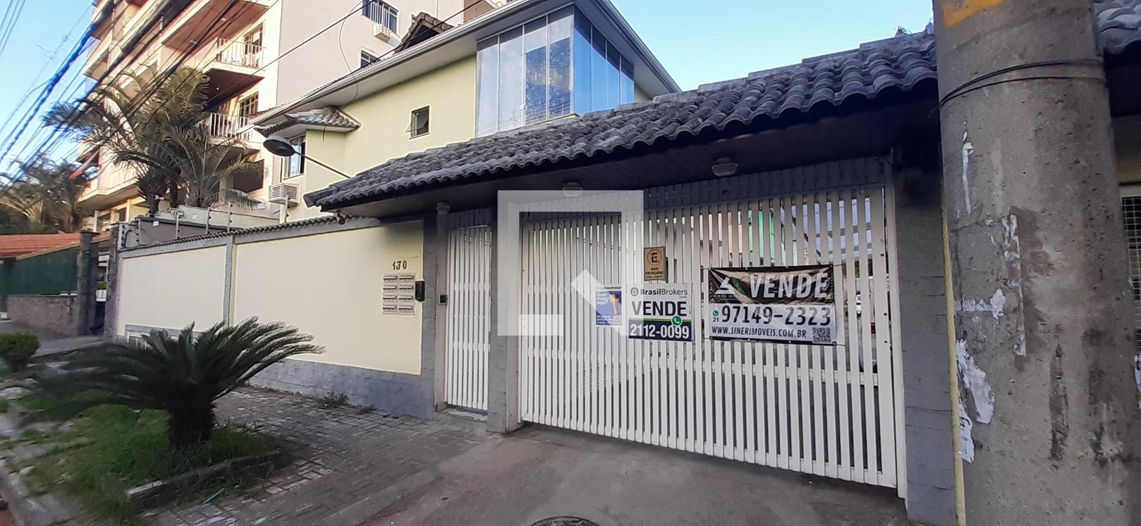 Fachada Condomínio em Rua Jacirú, 130