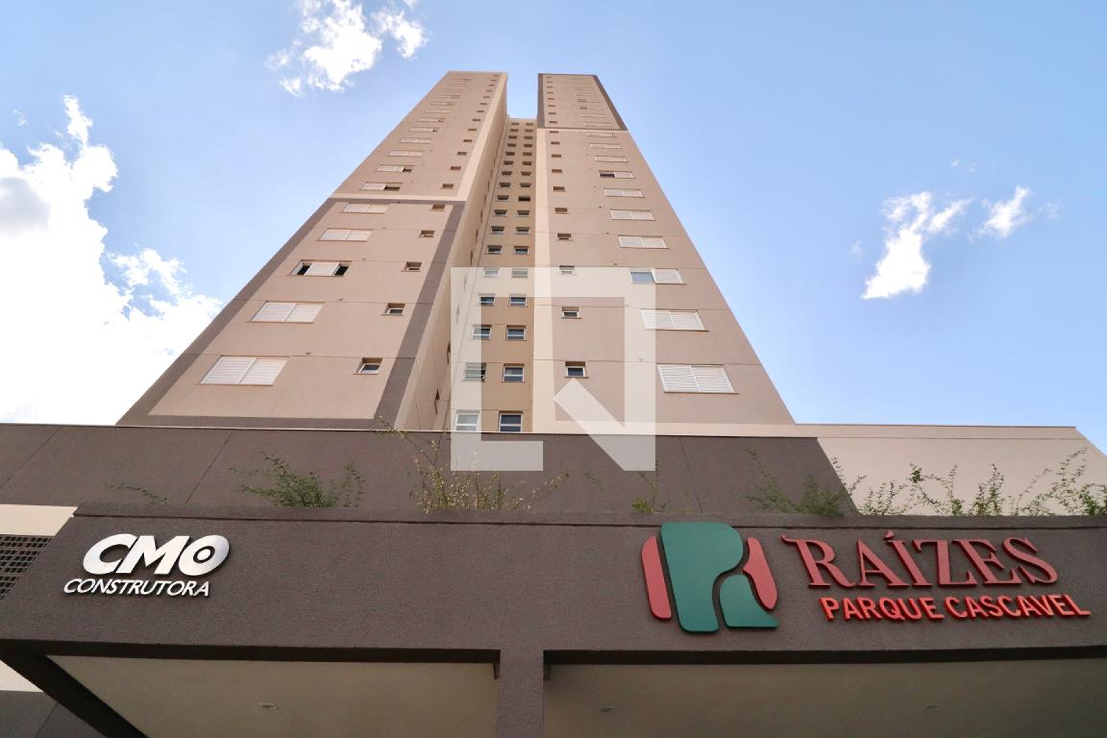 Fachada do Prédio Condomínio em Avenida Independência, 100