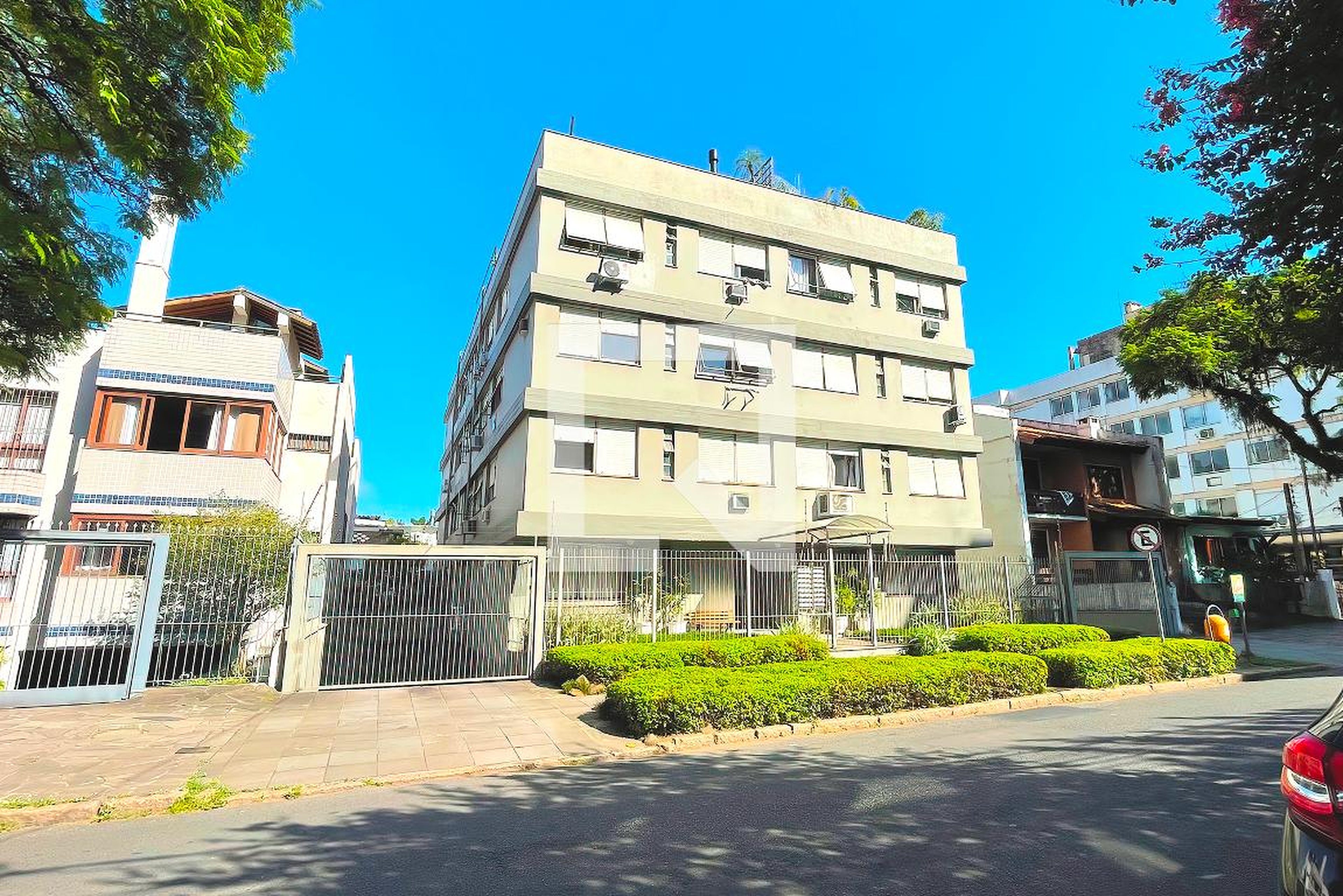 Fachada Condomínio em Rua Comendador Rheingantz, 125