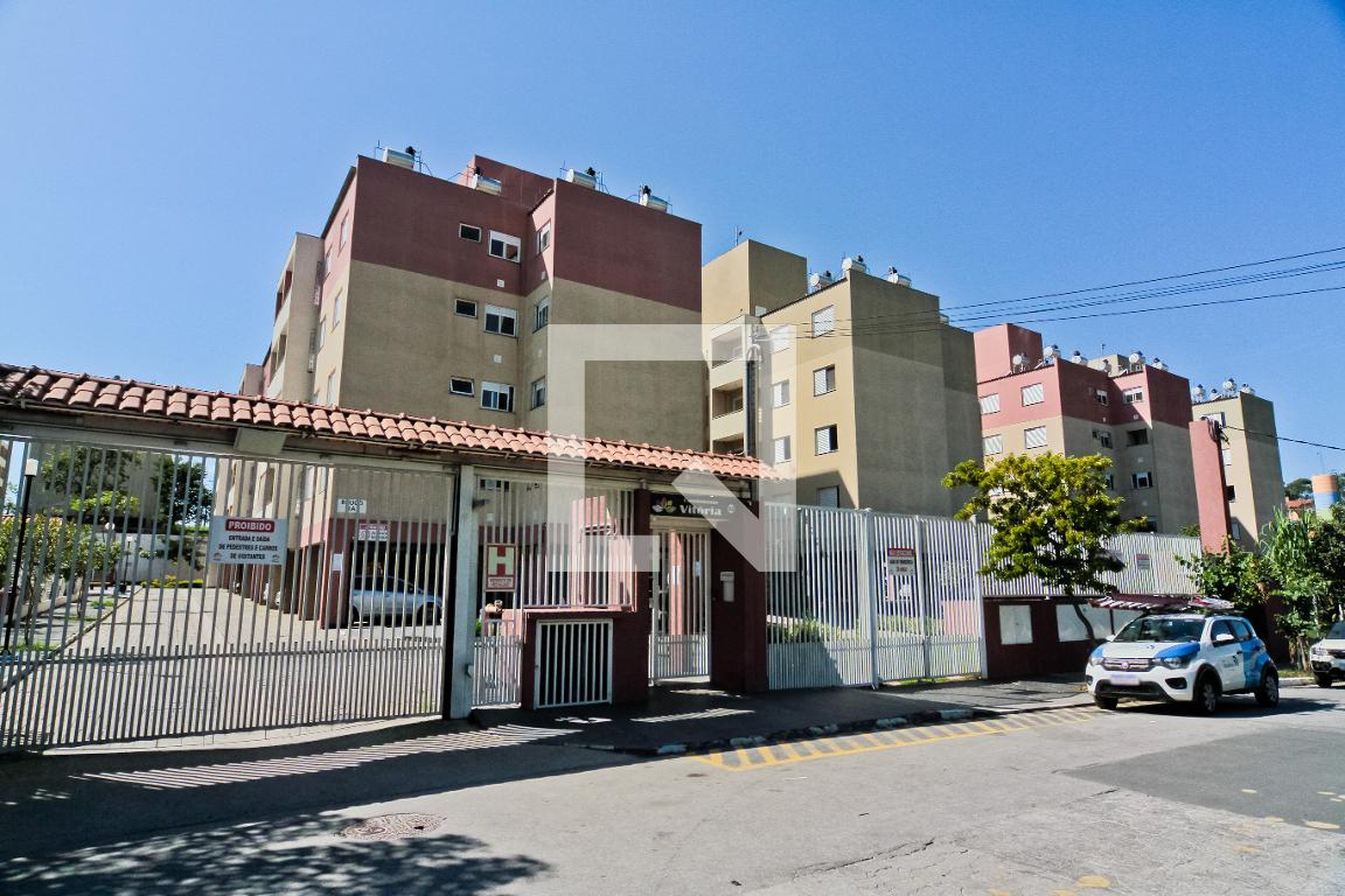 Fachada Condomínio em Rua Aracy Rondon Amarante, 92