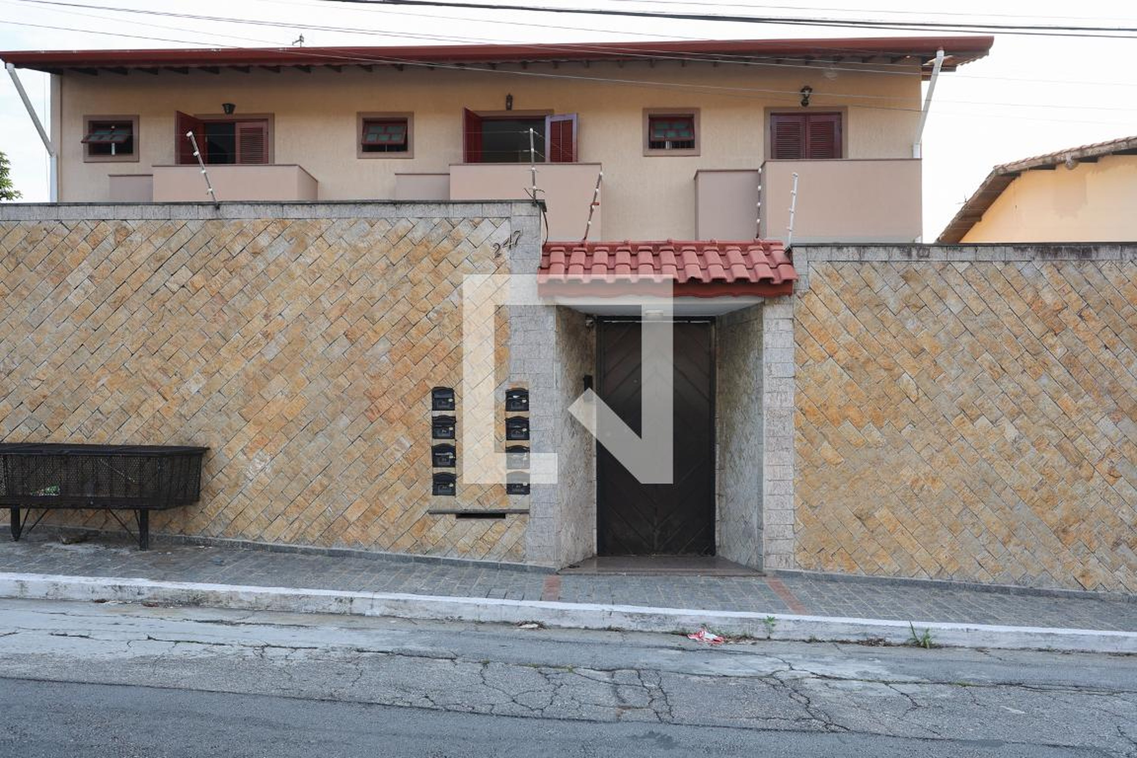 Fachada do condomínio Residêncial Morada das Pirâmides