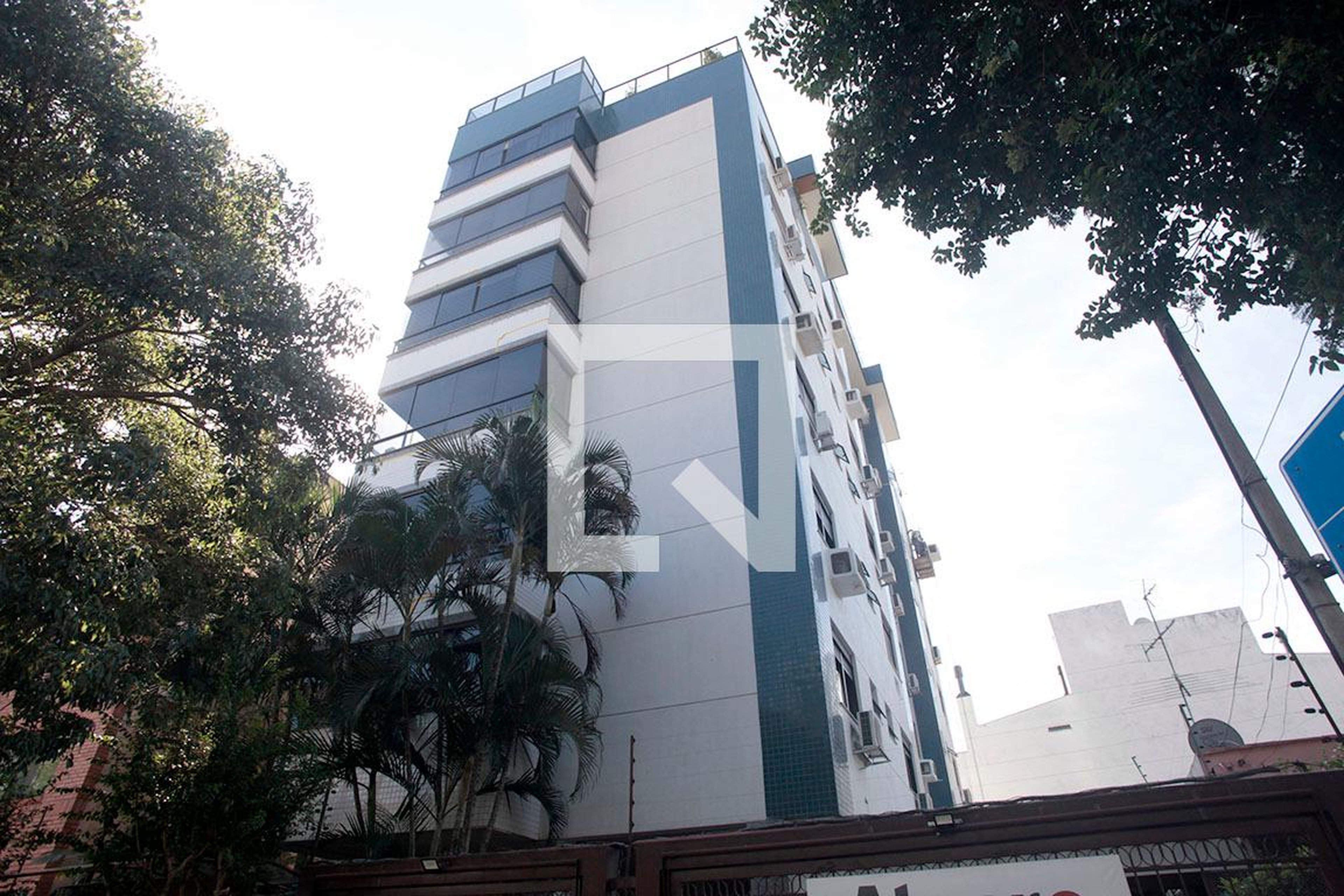 Fachada Condomínio em Rua Eudoro Berlink, 980