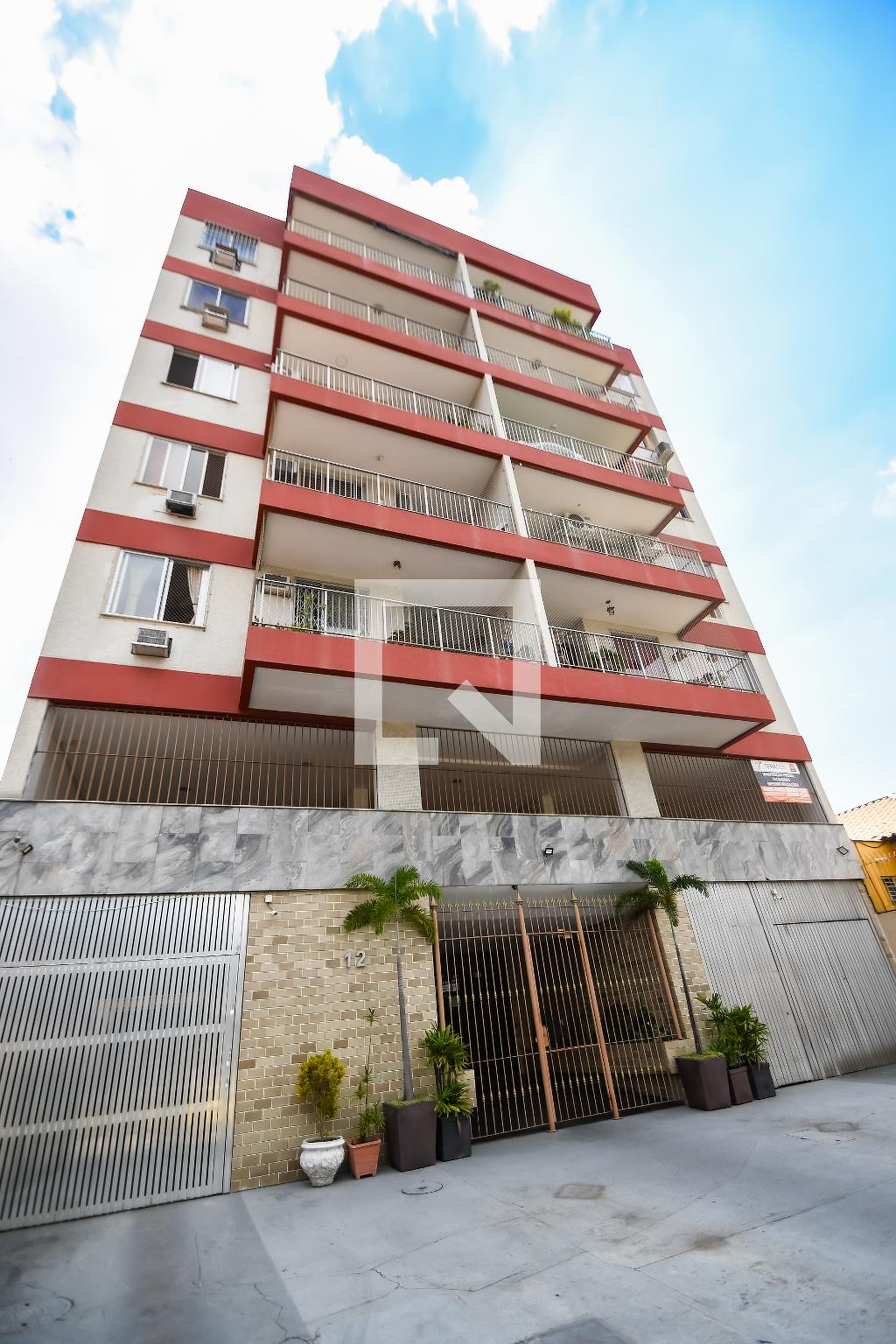 Fachada do Prédio Condomínio em Rua Cirne Maia, 12