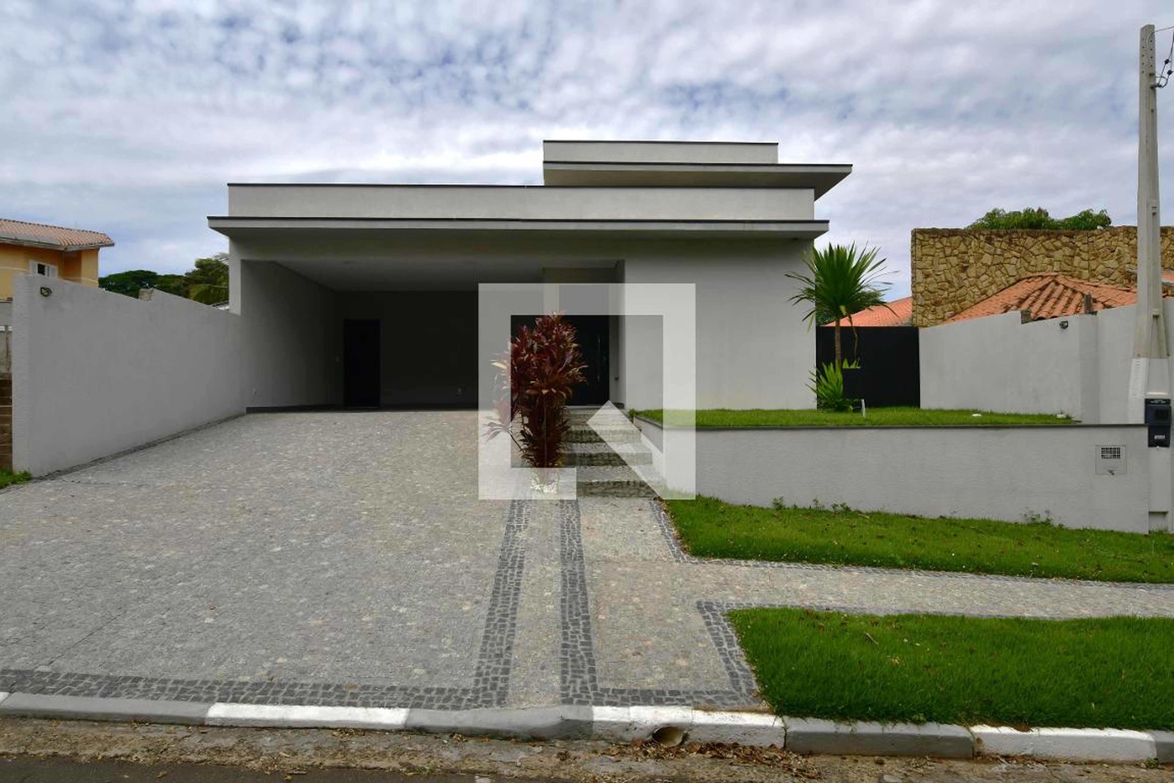 Fachada Condomínio em Rua José Abelardo Barbosa, 784