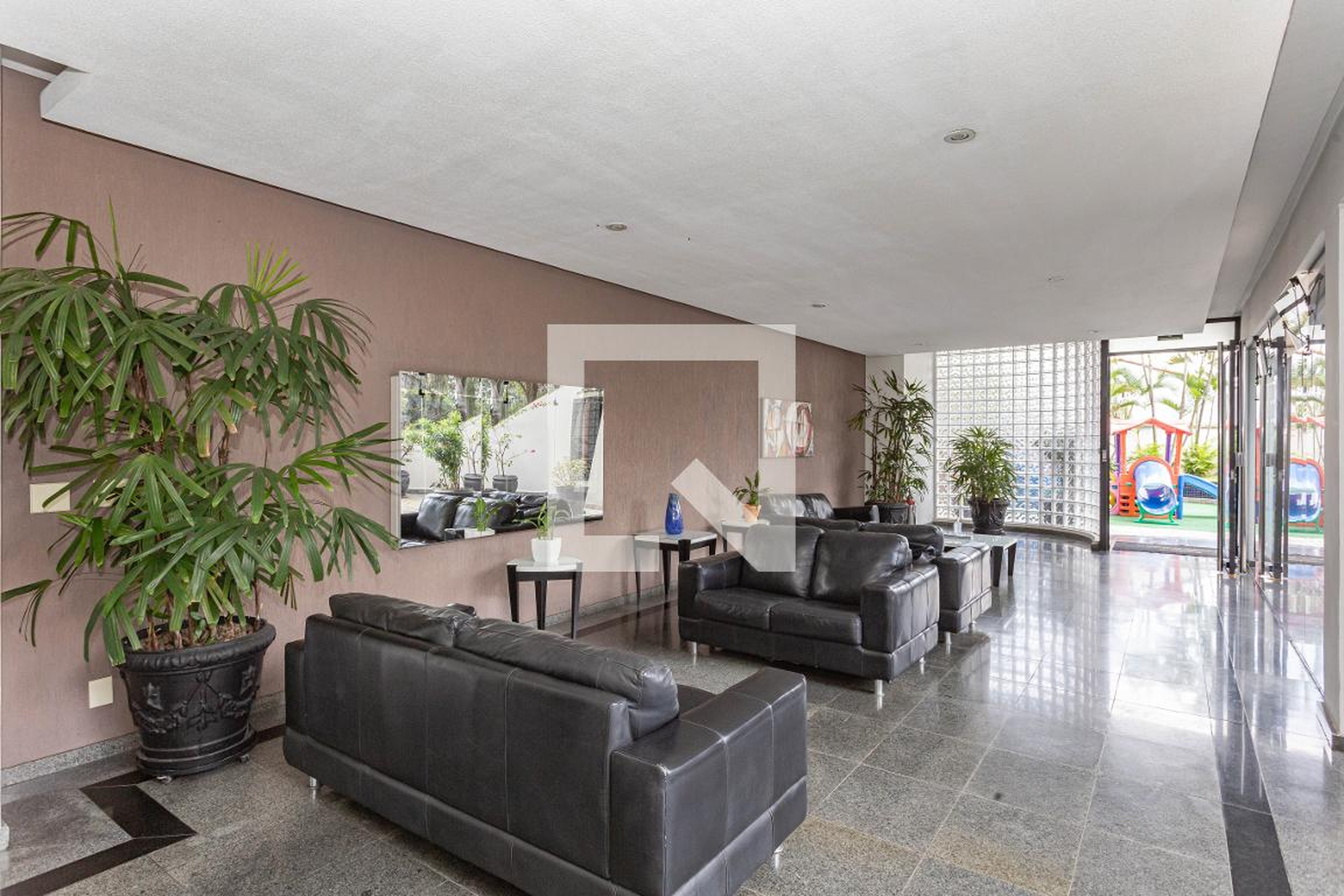 Hall - Edifício Piazza D Uomo