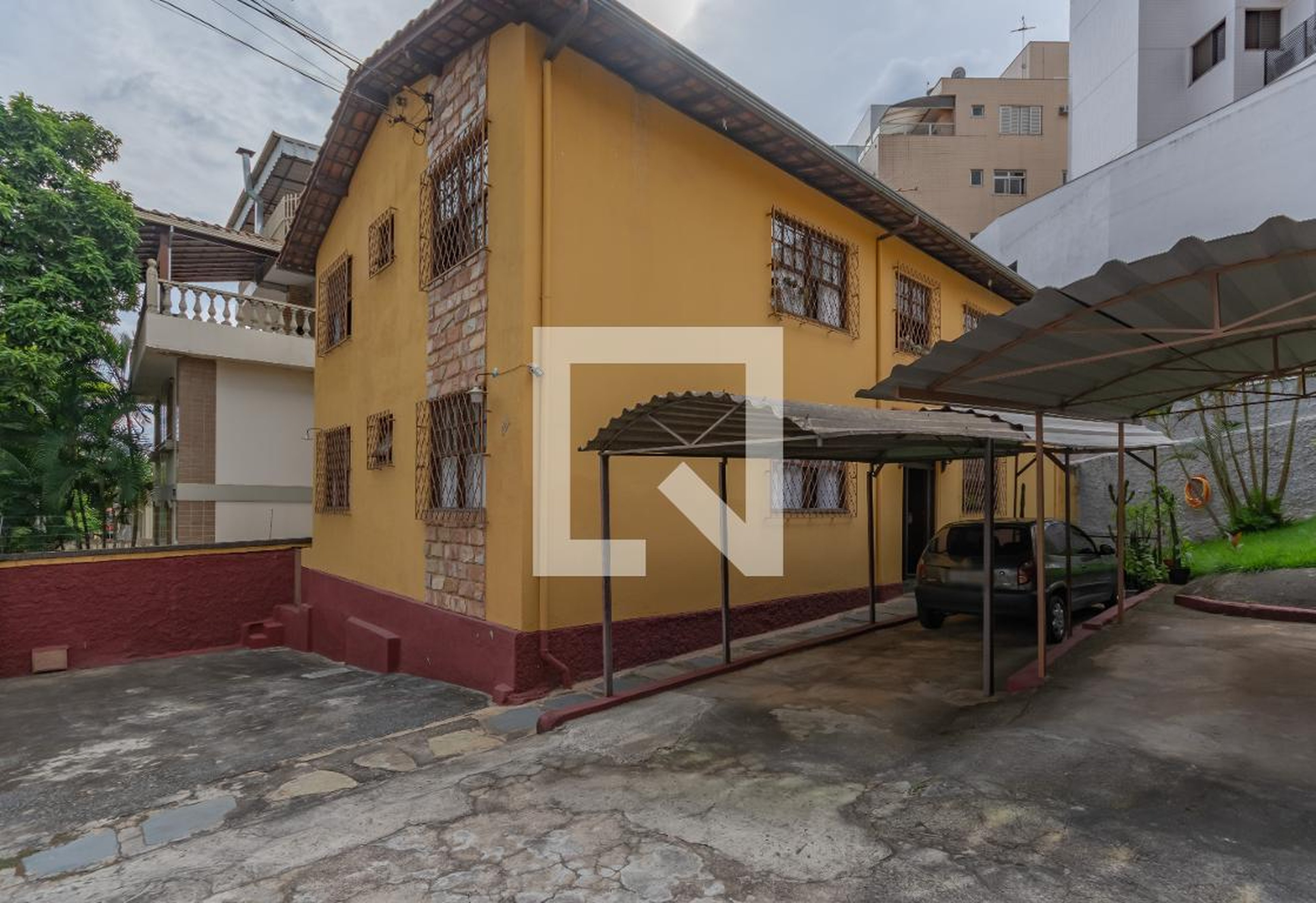 Fachada Condomínio em Rua Leopoldina Cardoso, 121