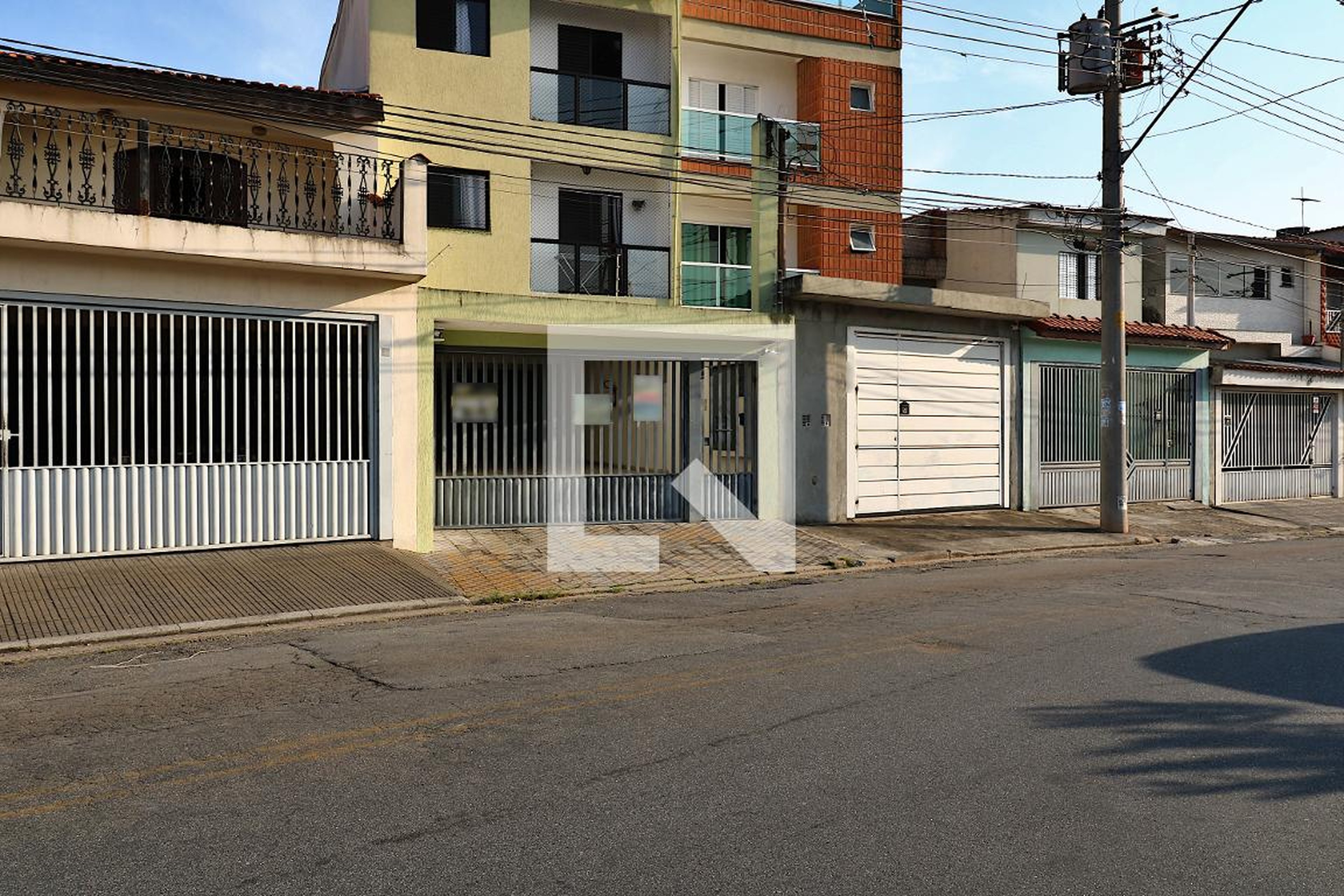 Fachada Condomínio em Rua Igino Scarpelli, 632