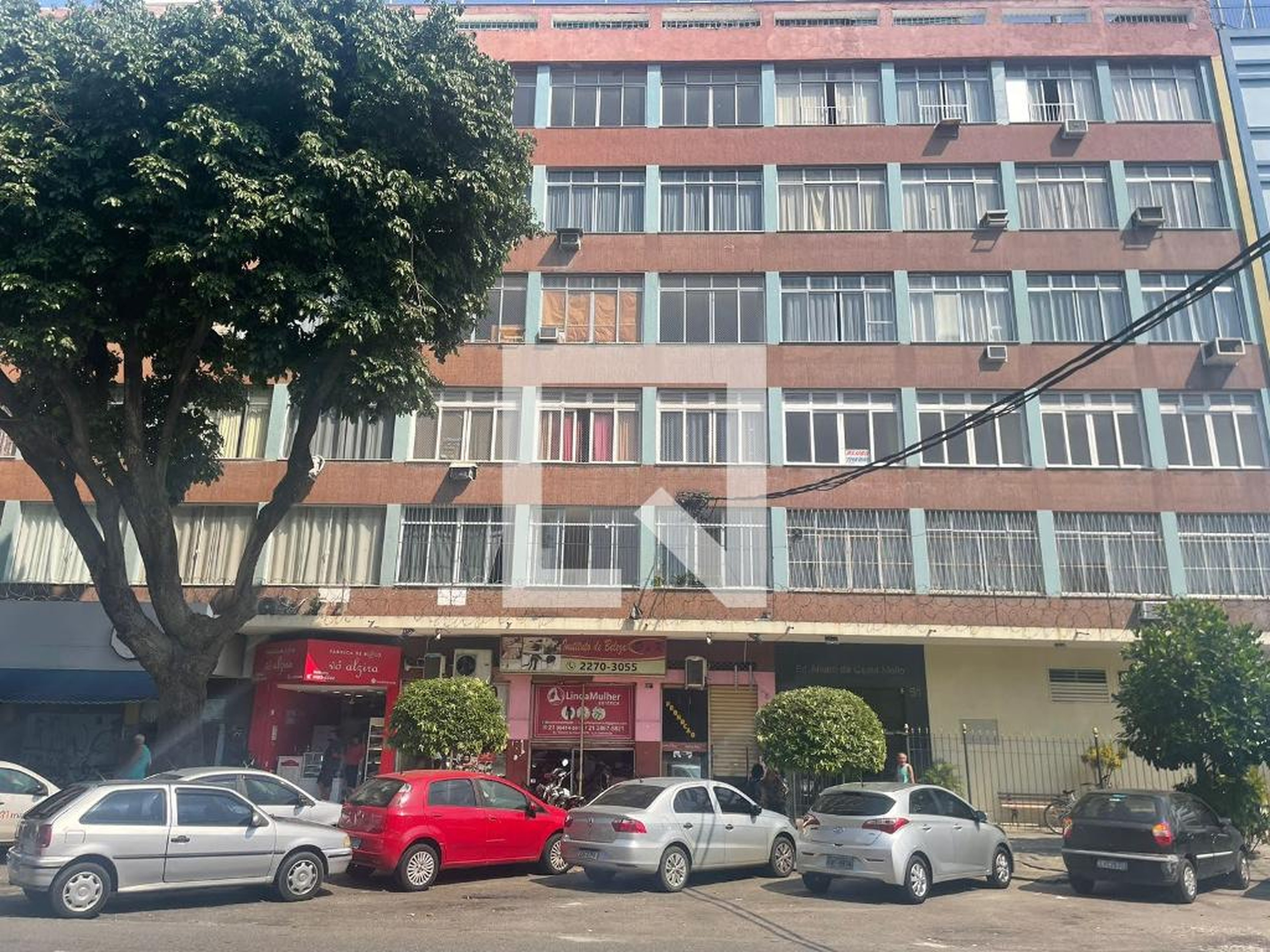 Fachada Condomínio Álvaro da C Melo