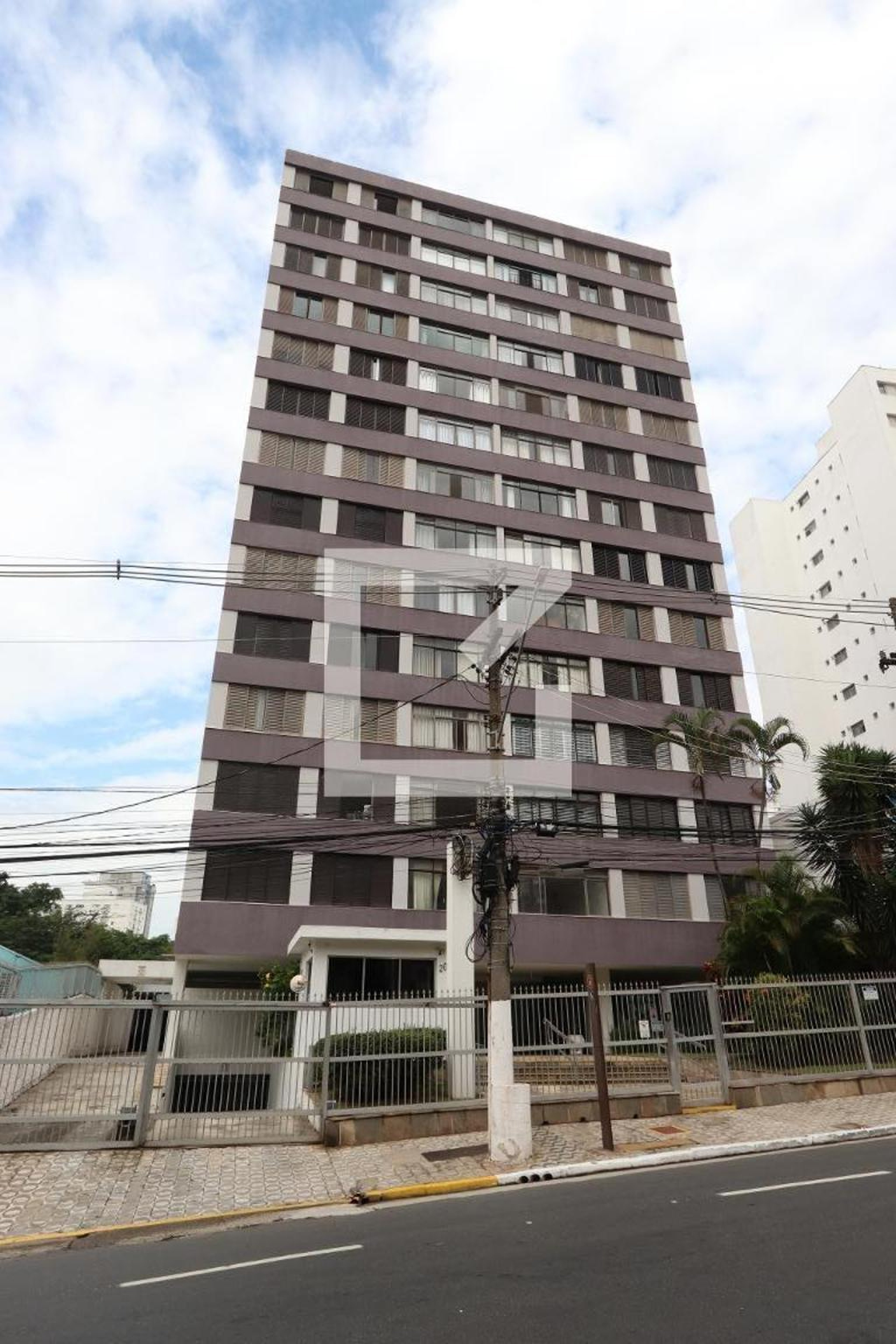 Fachada do Prédio Condomínio Débora Cristina