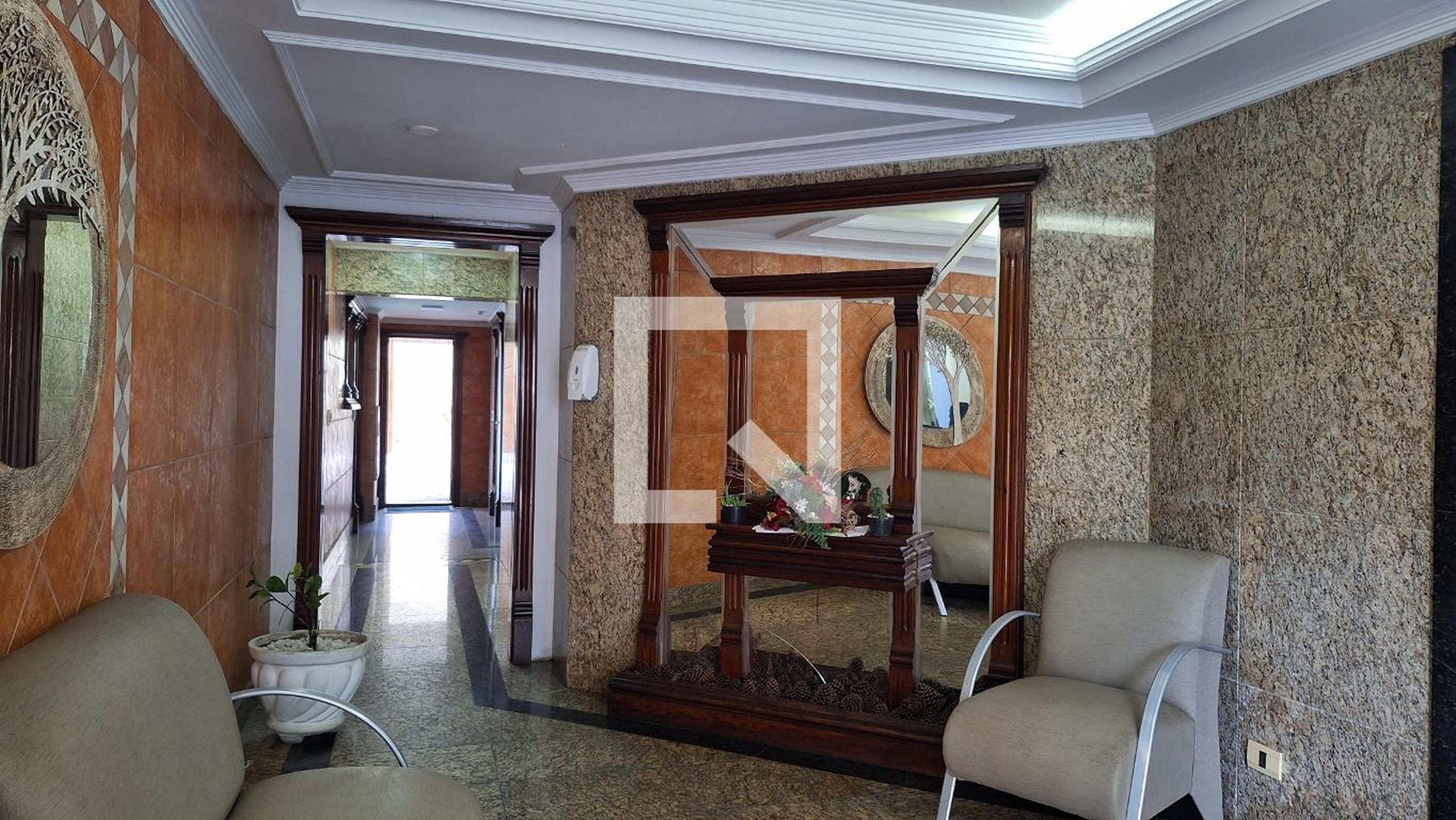 Hall de entrada Condomínio Radimar IV