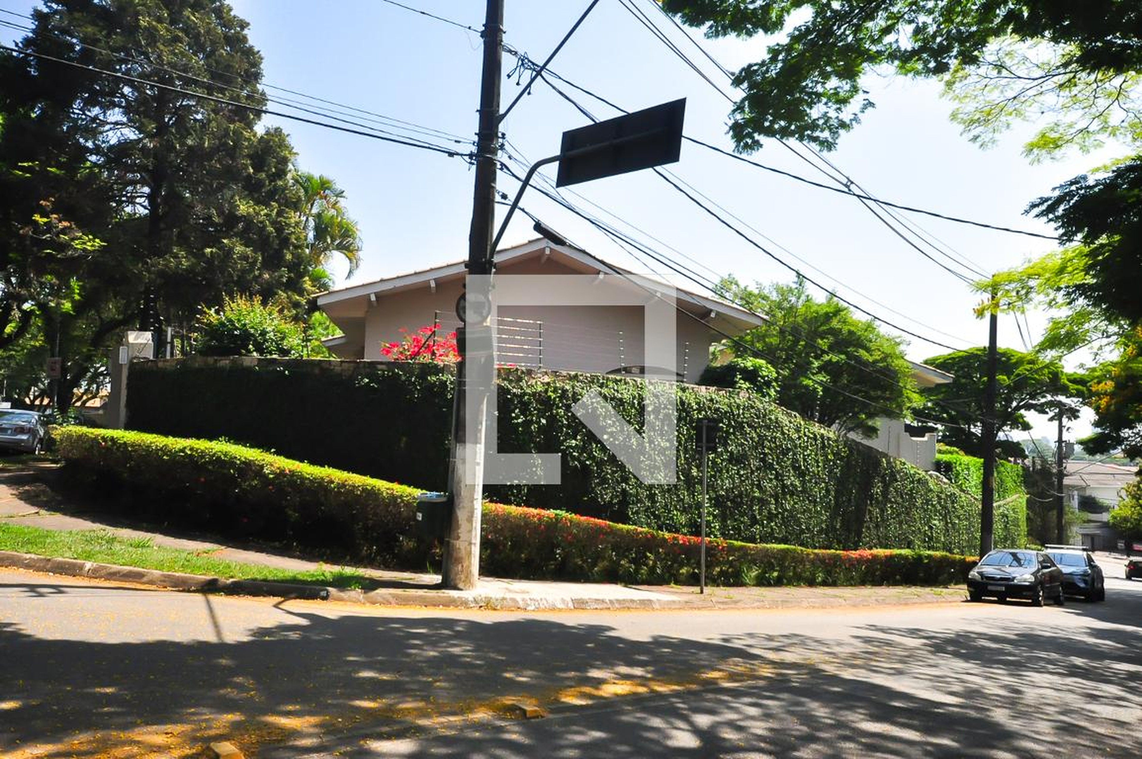 Fachada Condomínio em Avenida Comendador Adibo Ares, 602