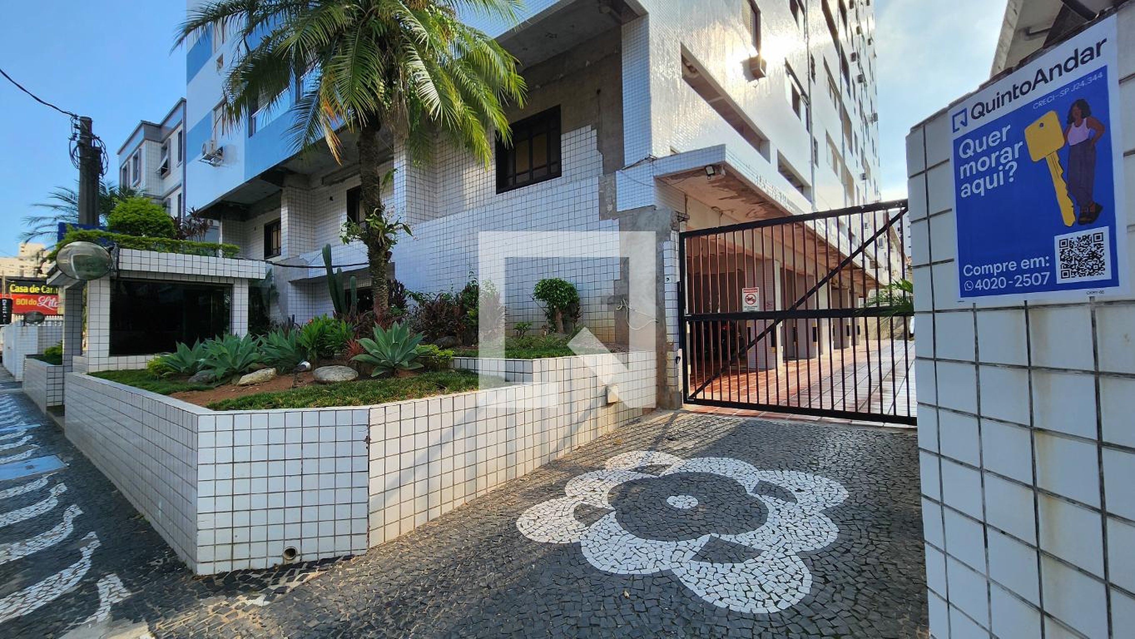 Fachada do Prédio Condomínio caete