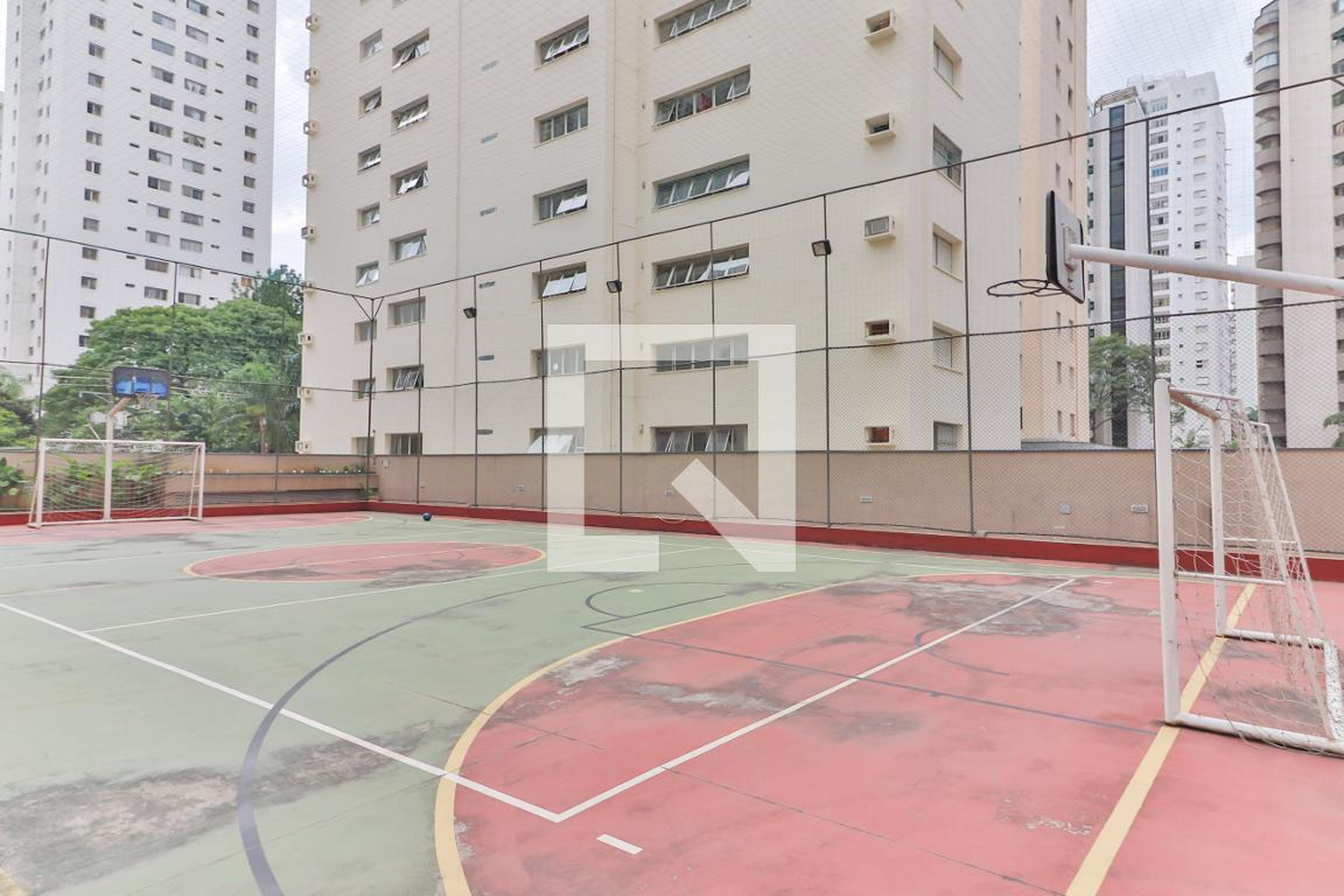 Quadra - Parque dos Rouxinóis