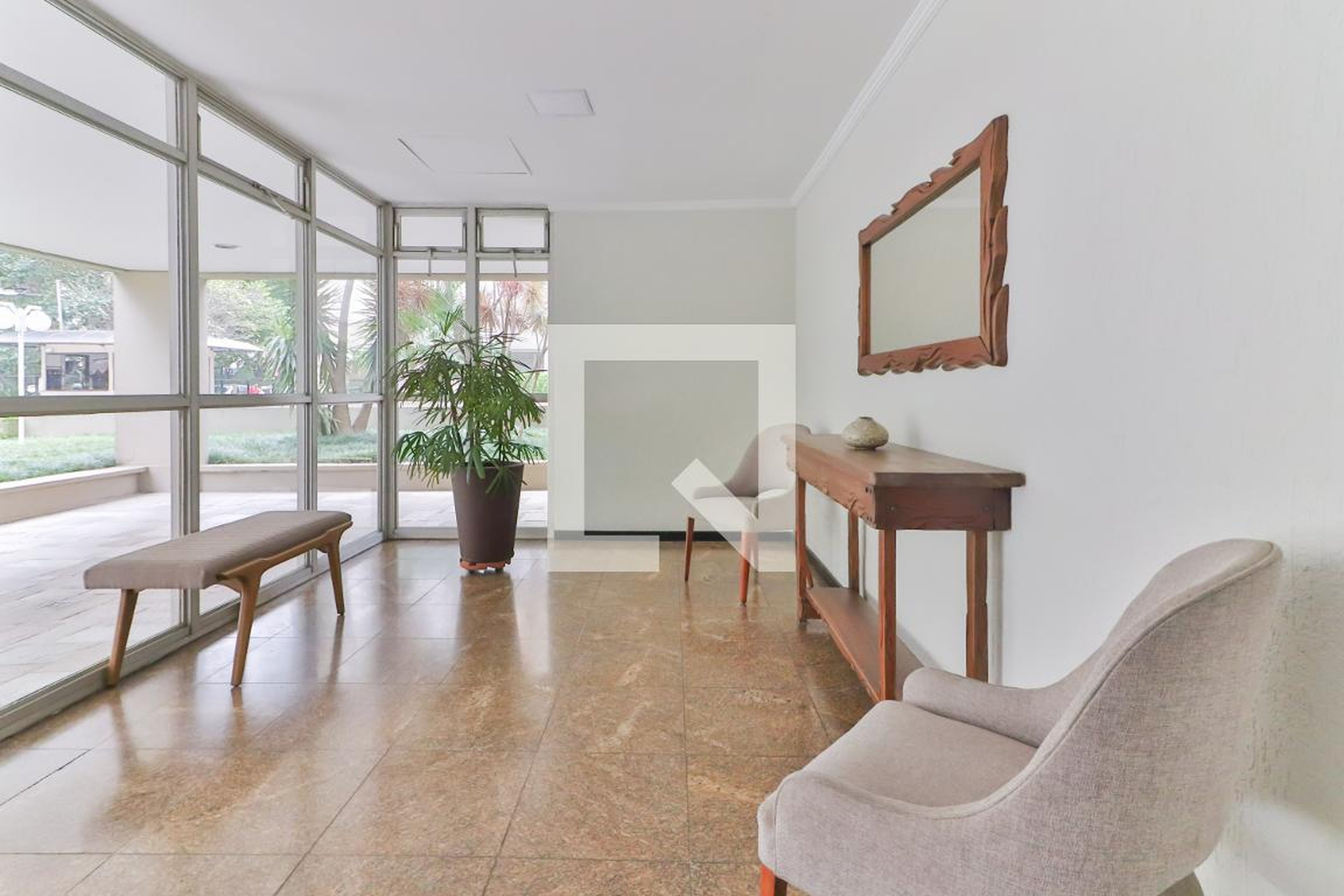 Hall - Parque dos Rouxinóis