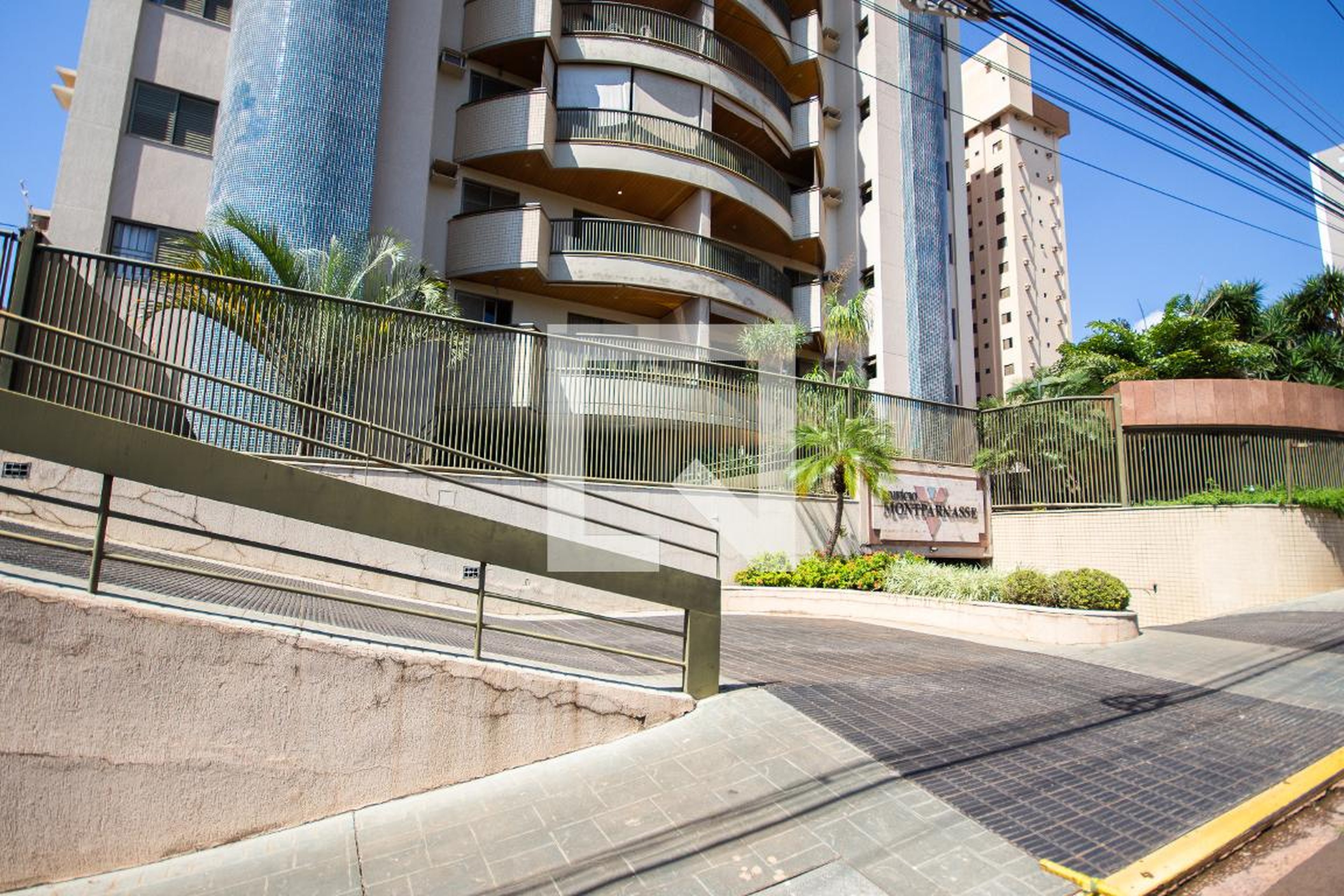 Fachada do condomínio Edifício Montparnasse