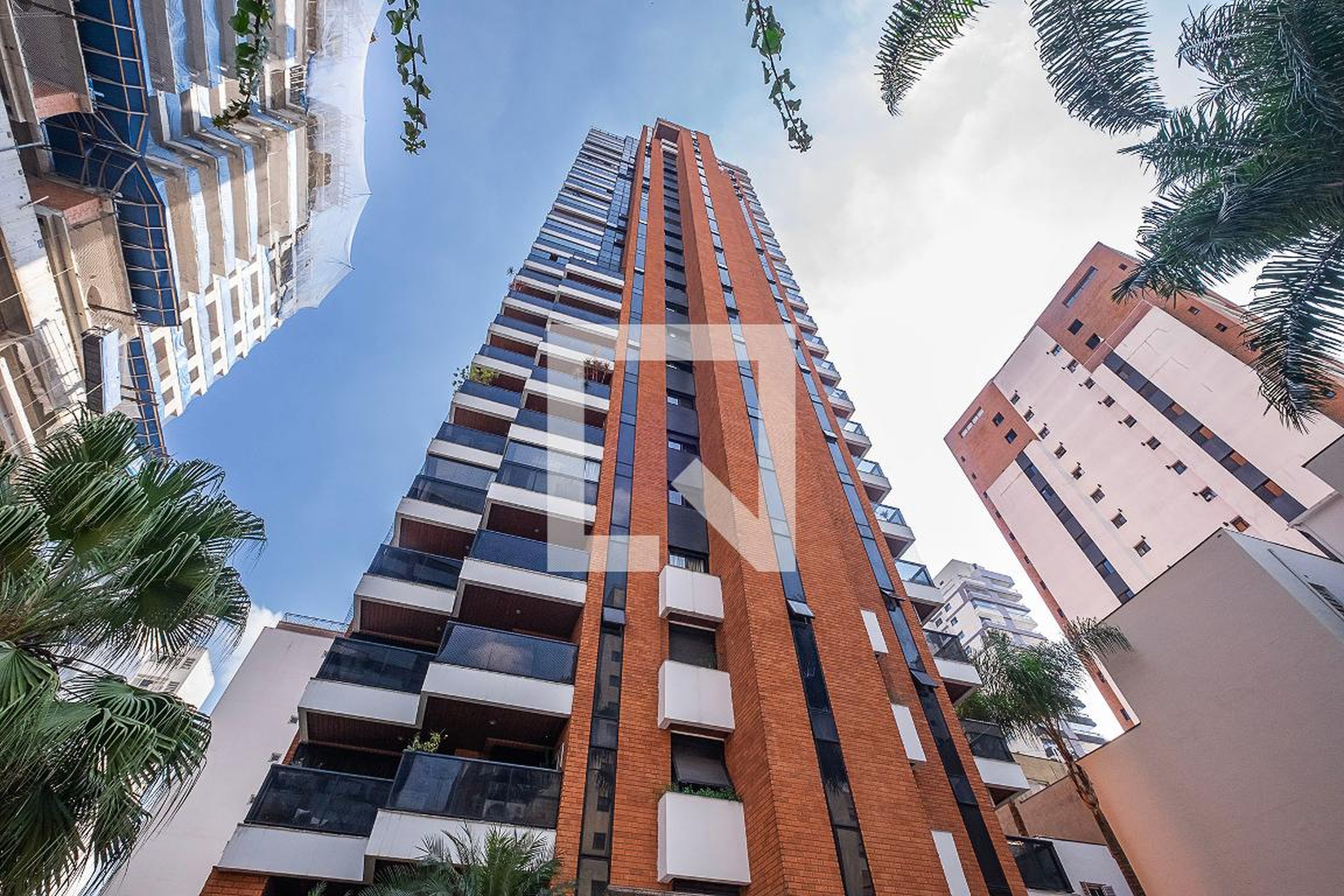 Fachada Condomínio Actual Home