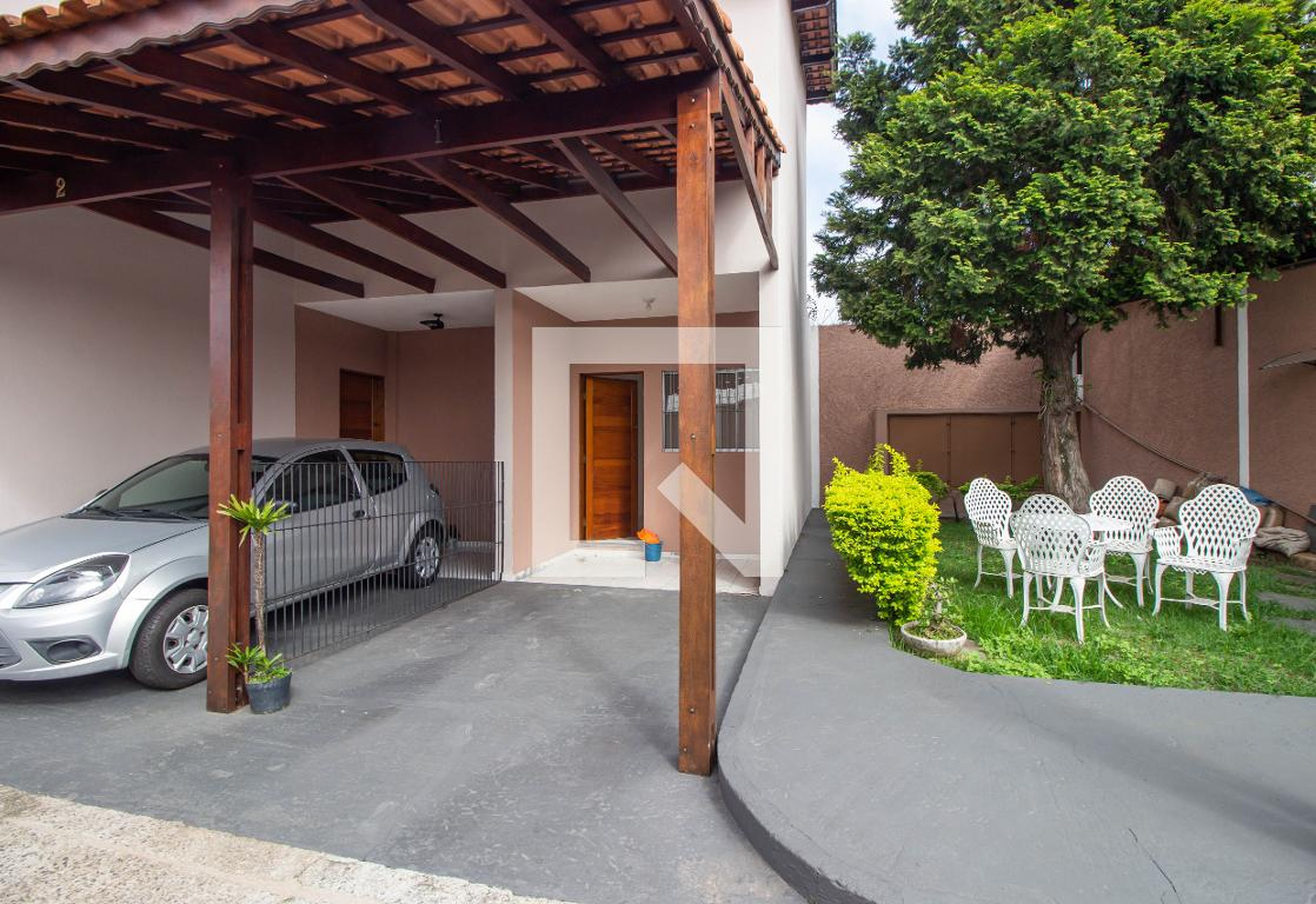 Fachada Condomínio em Rua Mário Graccho, 326