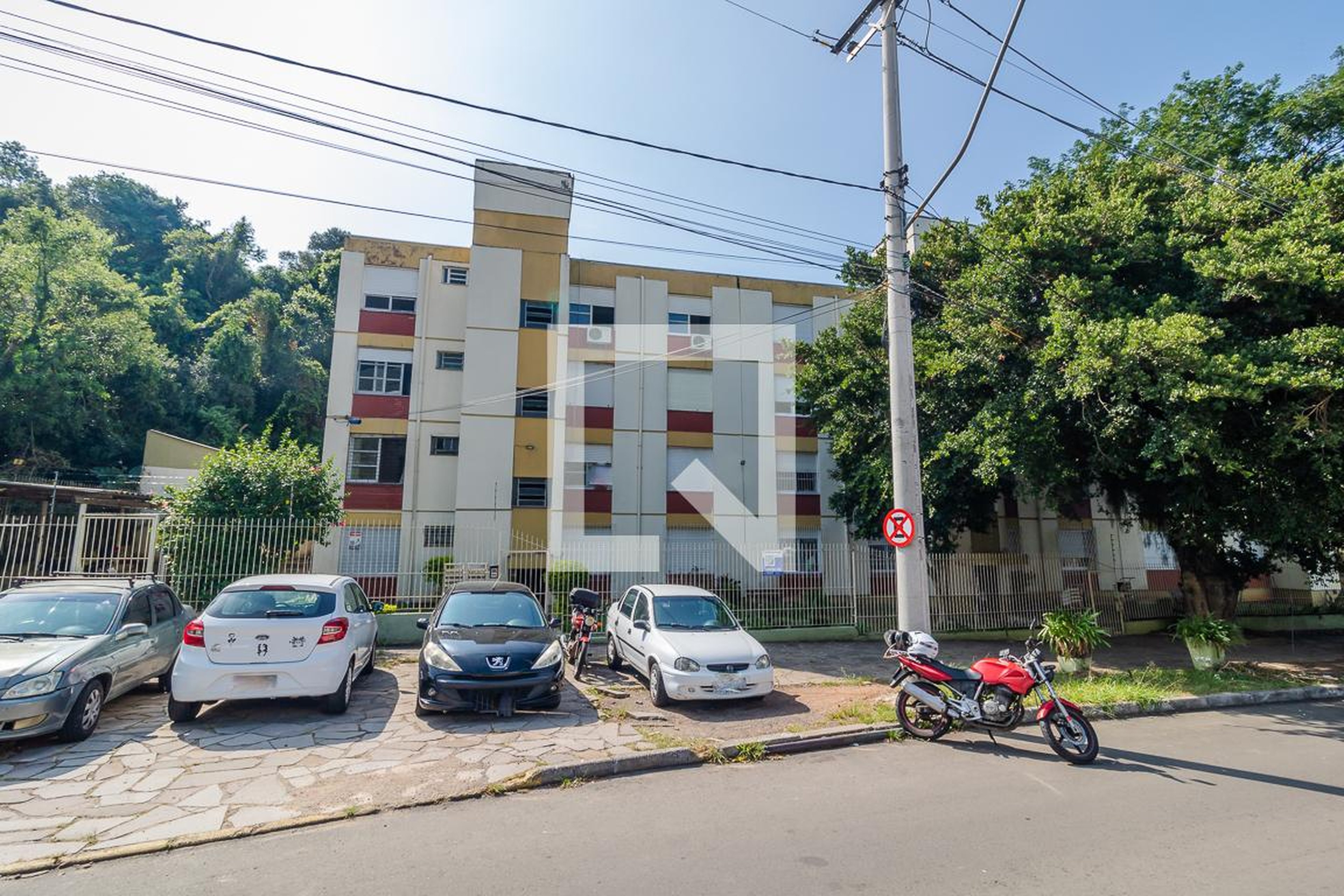 Fachada Condomínio em Avenida Padre Cacique, 2884